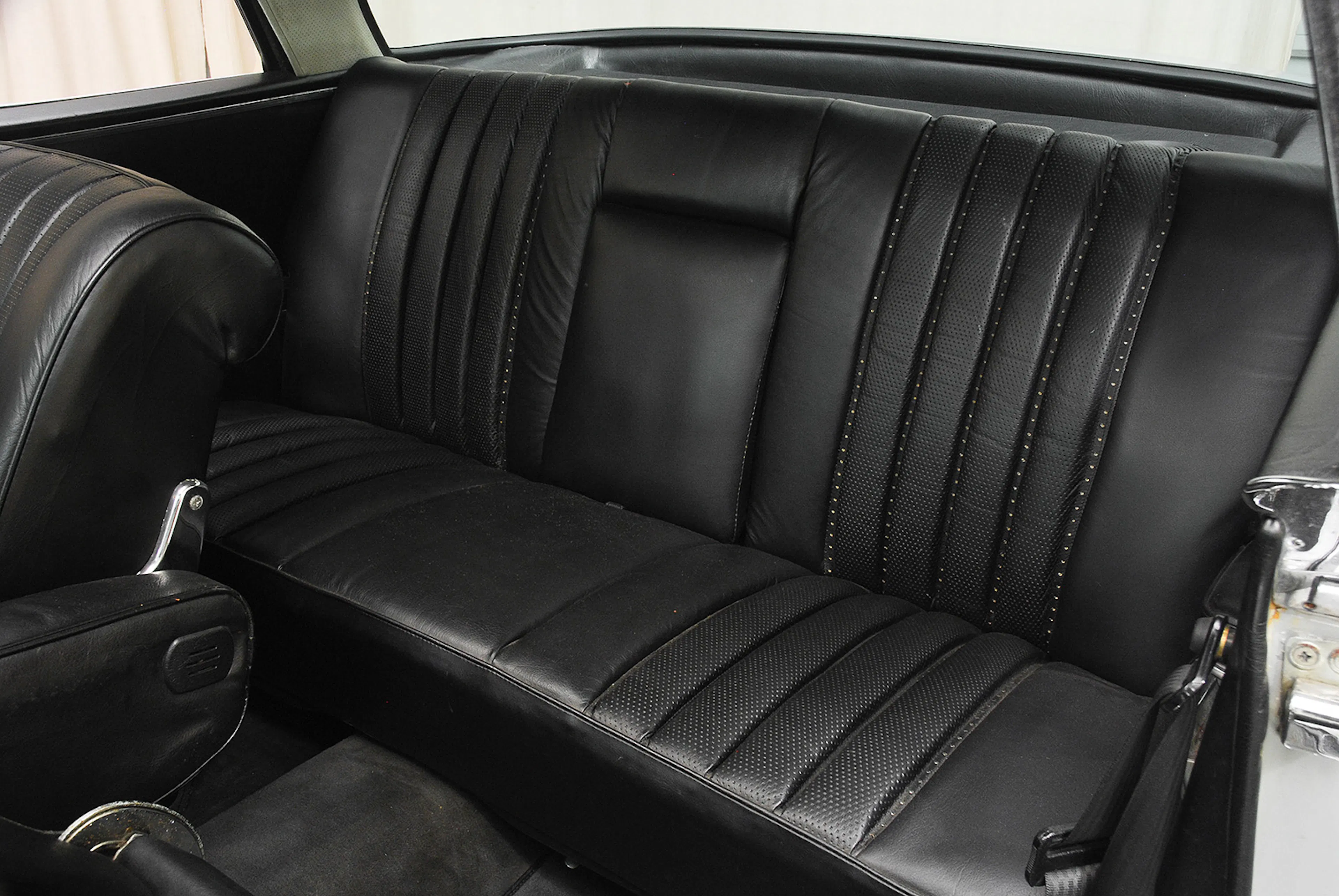 1963 Mercedes-Benz 220SEb 2dr Coupe Courtesy of Hyman Ltd.