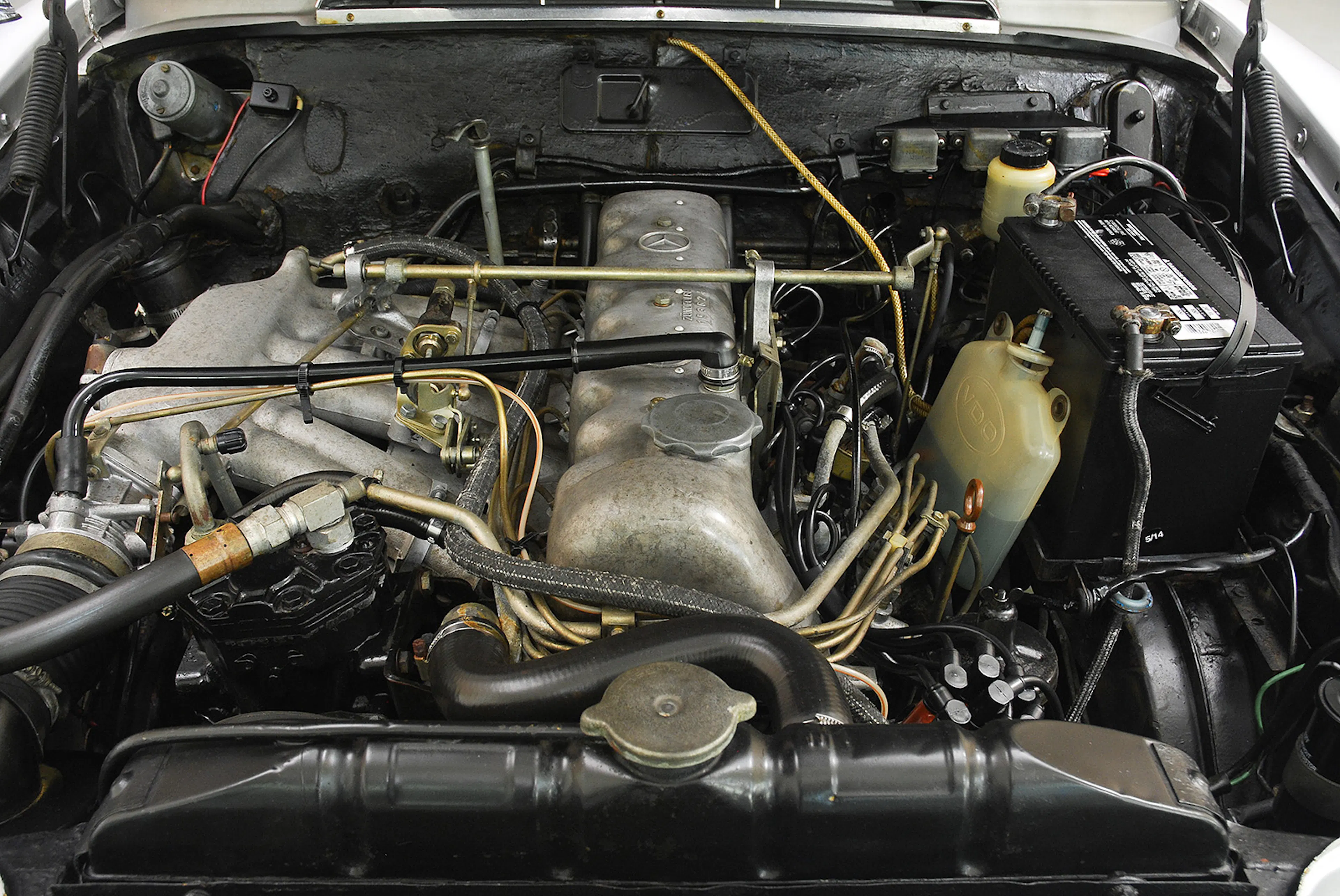 1963 Mercedes-Benz 220SEb 2dr Coupe Courtesy of Hyman Ltd.