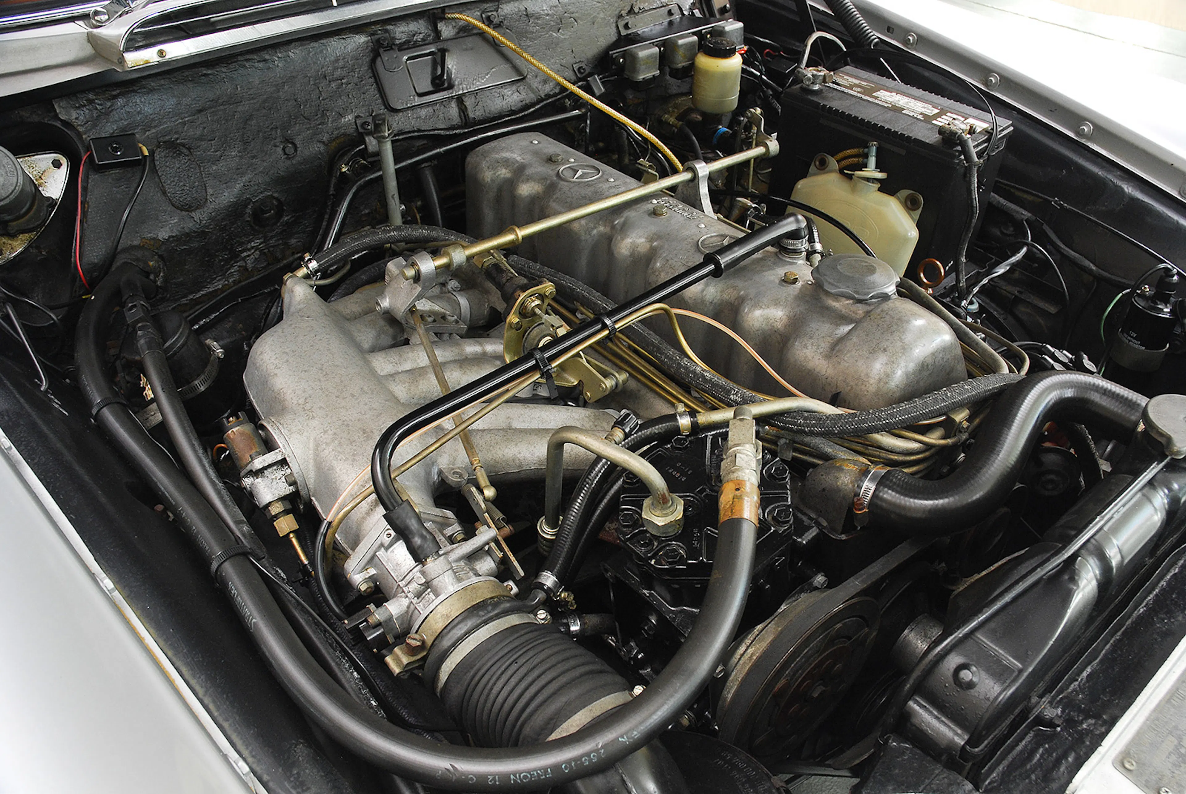 1963 Mercedes-Benz 220SEb 2dr Coupe Courtesy of Hyman Ltd.