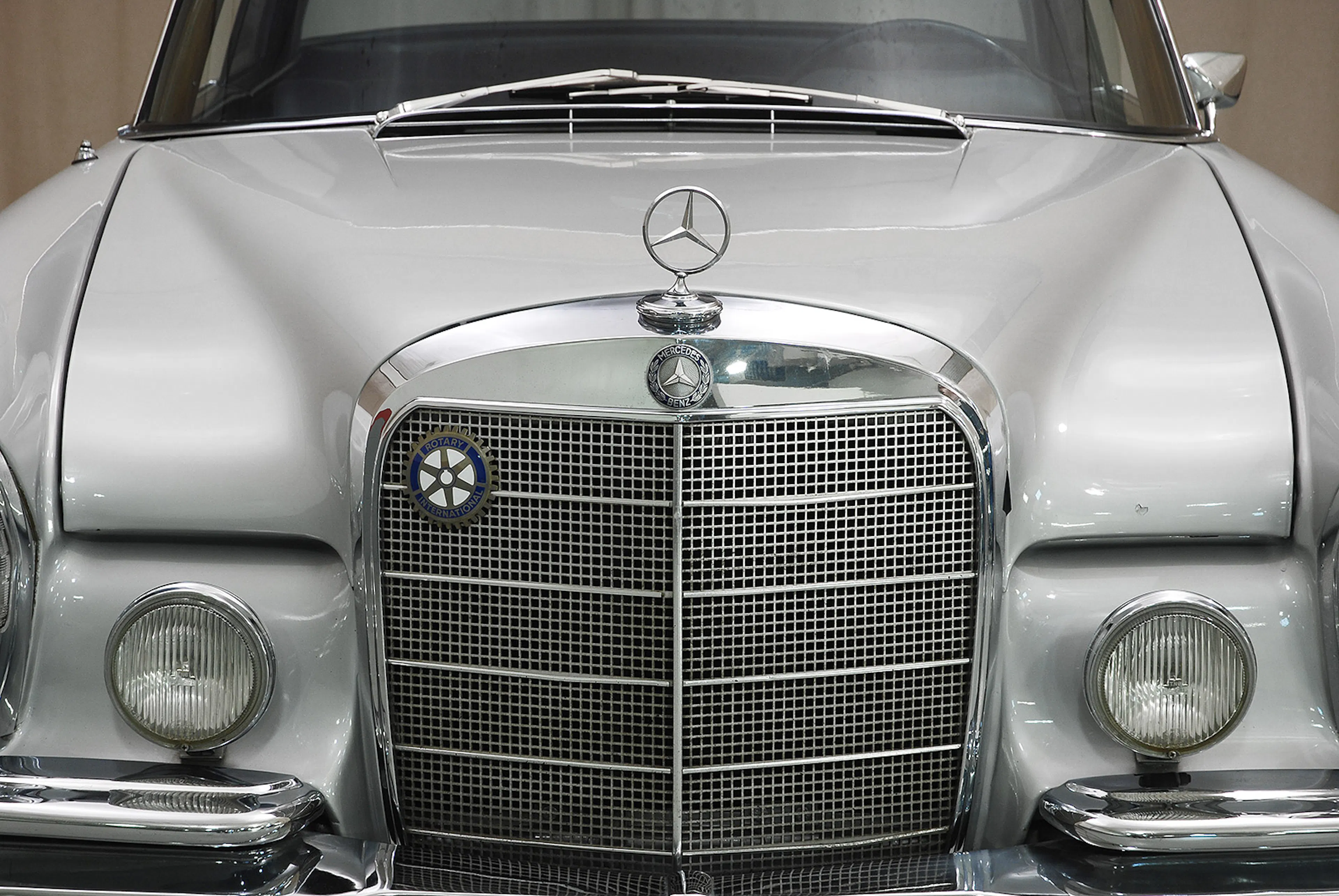 1963 Mercedes-Benz 220SEb 2dr Coupe Courtesy of Hyman Ltd.