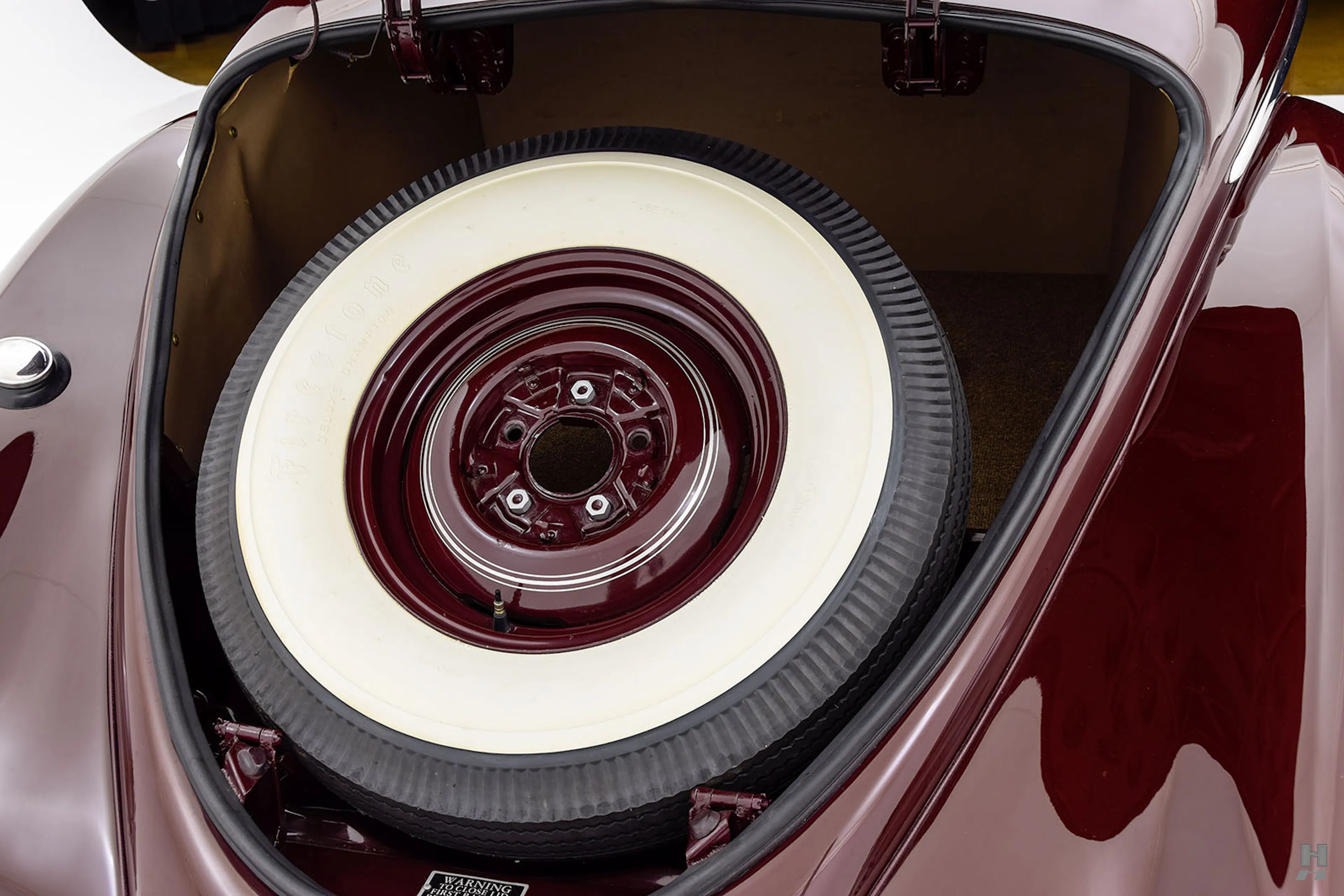1939 Lincoln Zephyr 2dr Coupe Courtesy of Hyman Ltd.