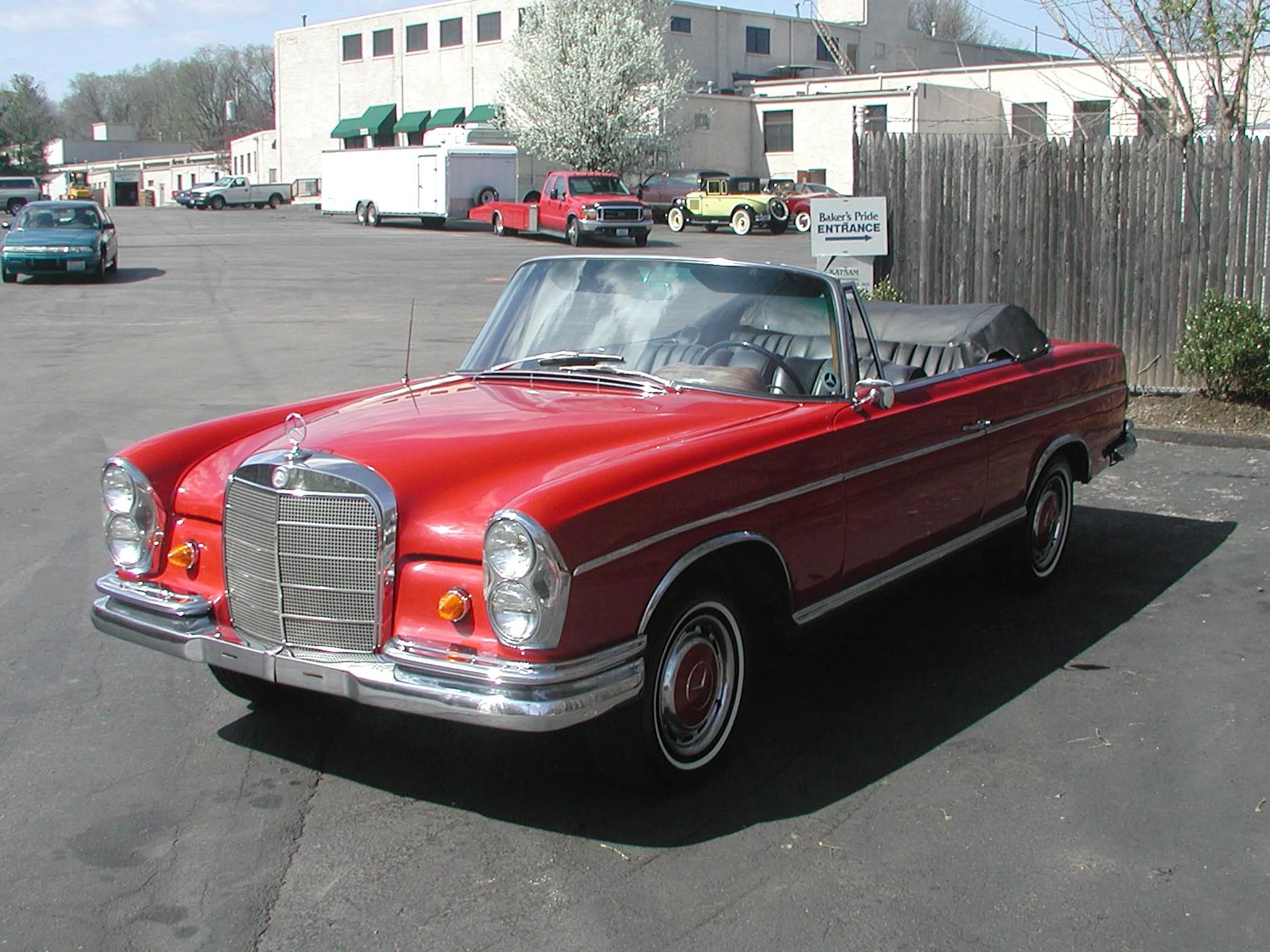 1965 Mercedes-Benz 300SE Base