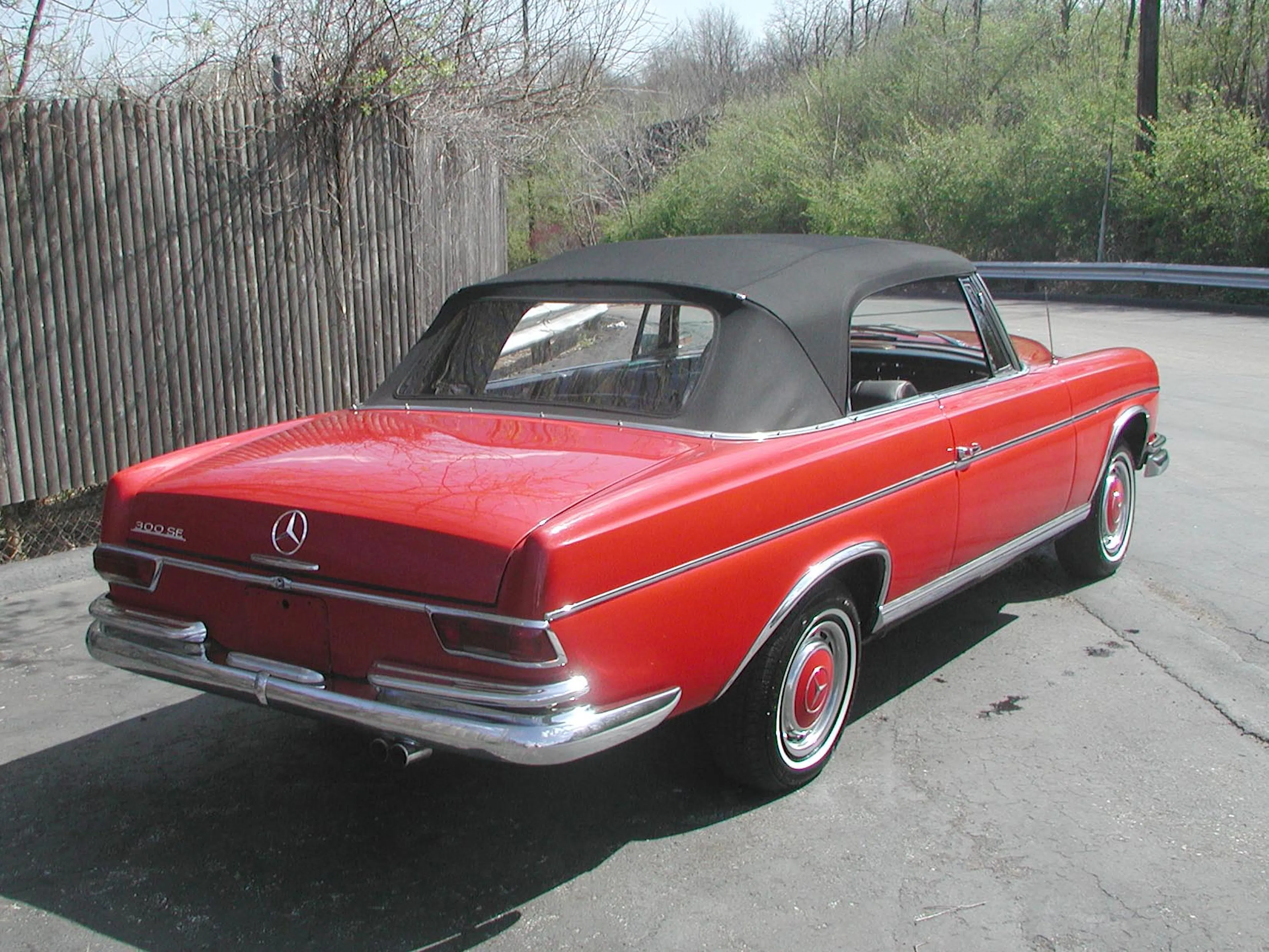 1965 Mercedes-Benz 300SE Base