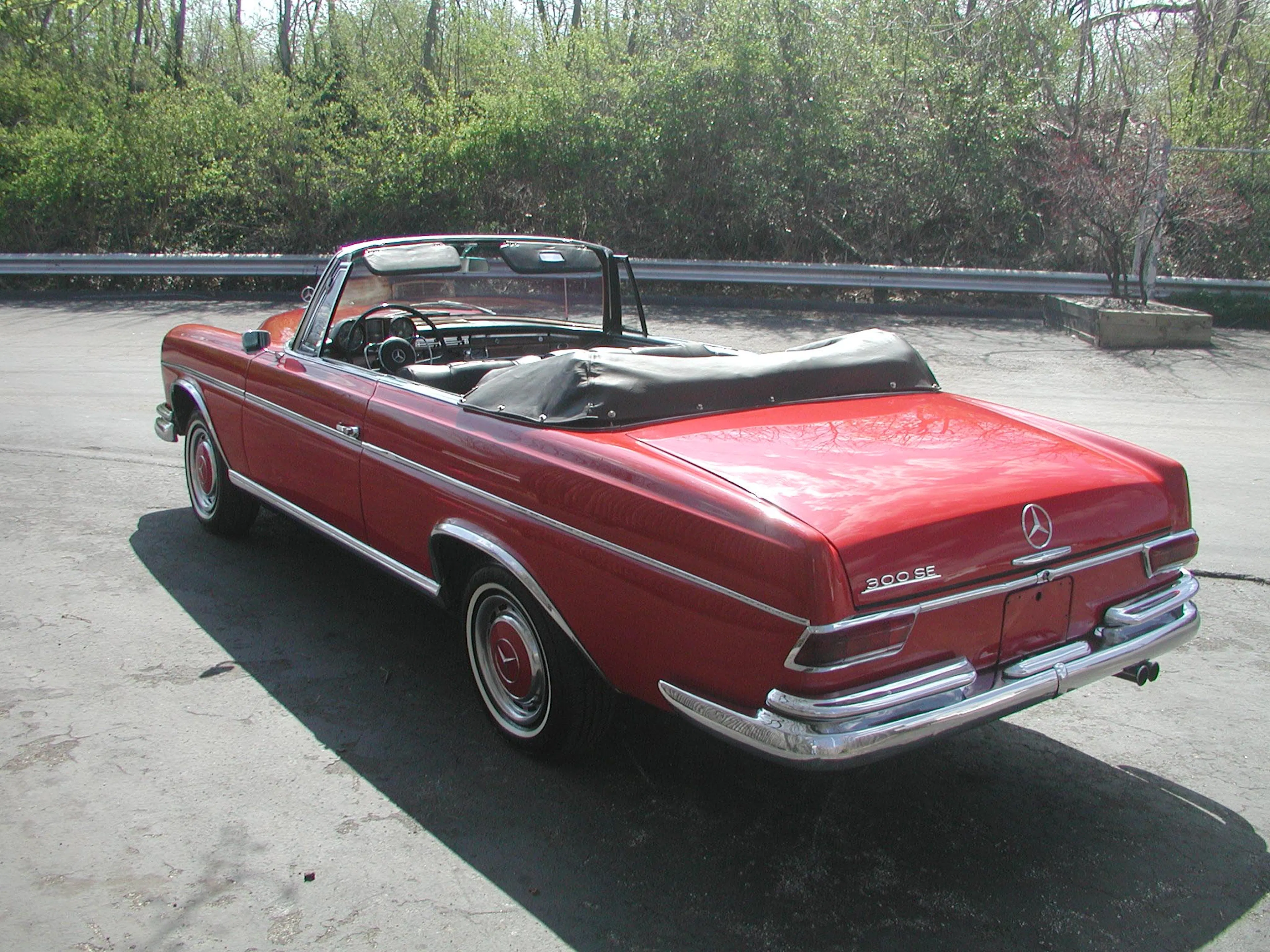 1965 Mercedes-Benz 300SE Base