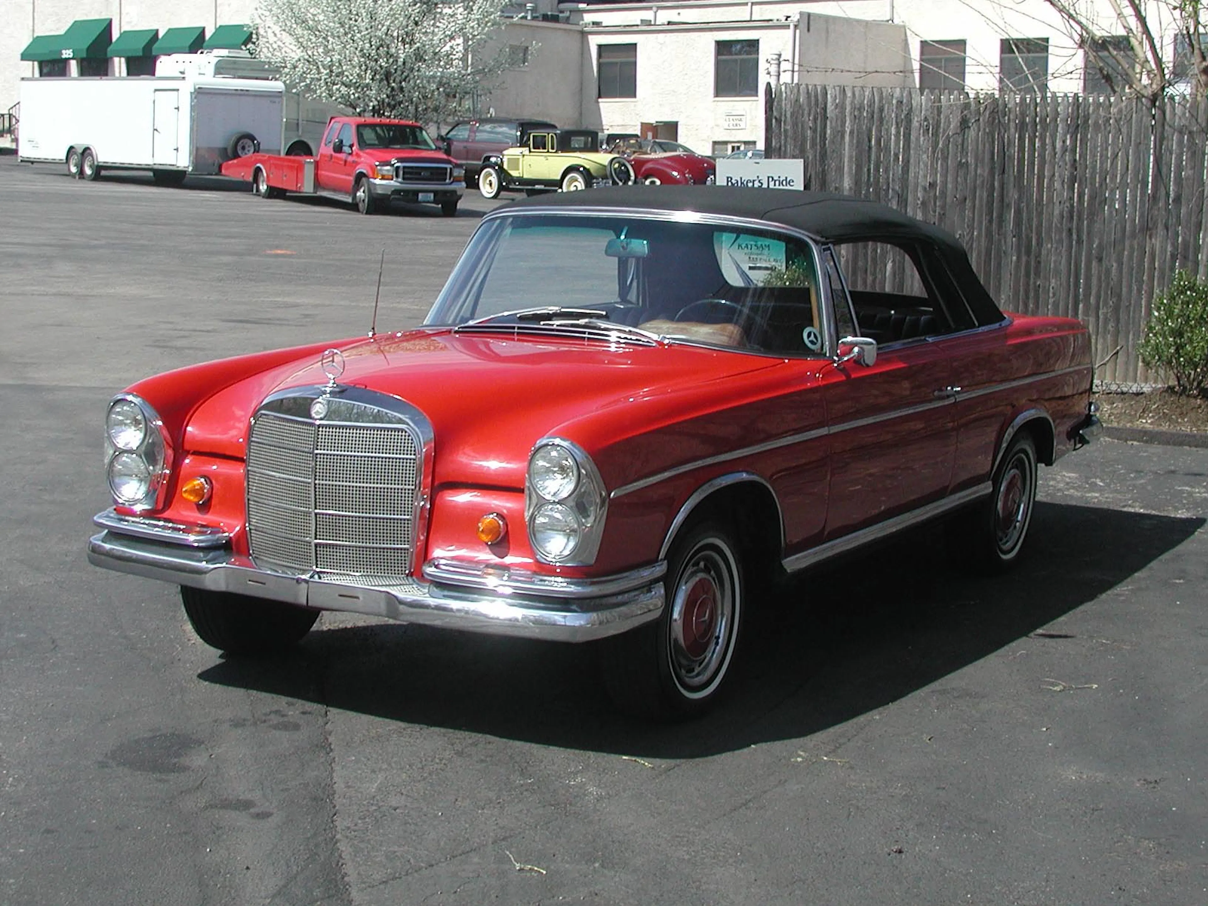 1965 Mercedes-Benz 300SE Base