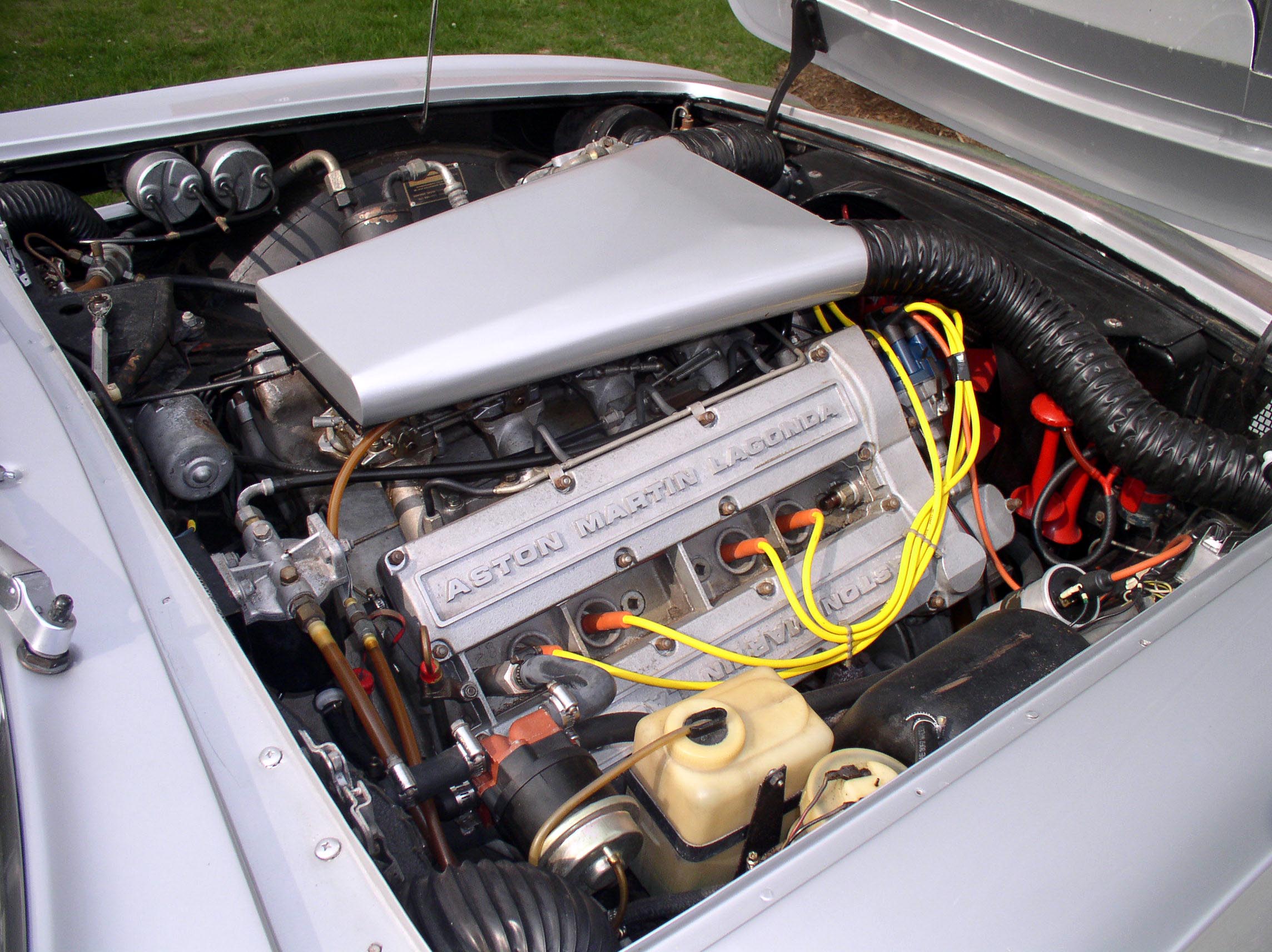 1973 Aston Martin AMV8