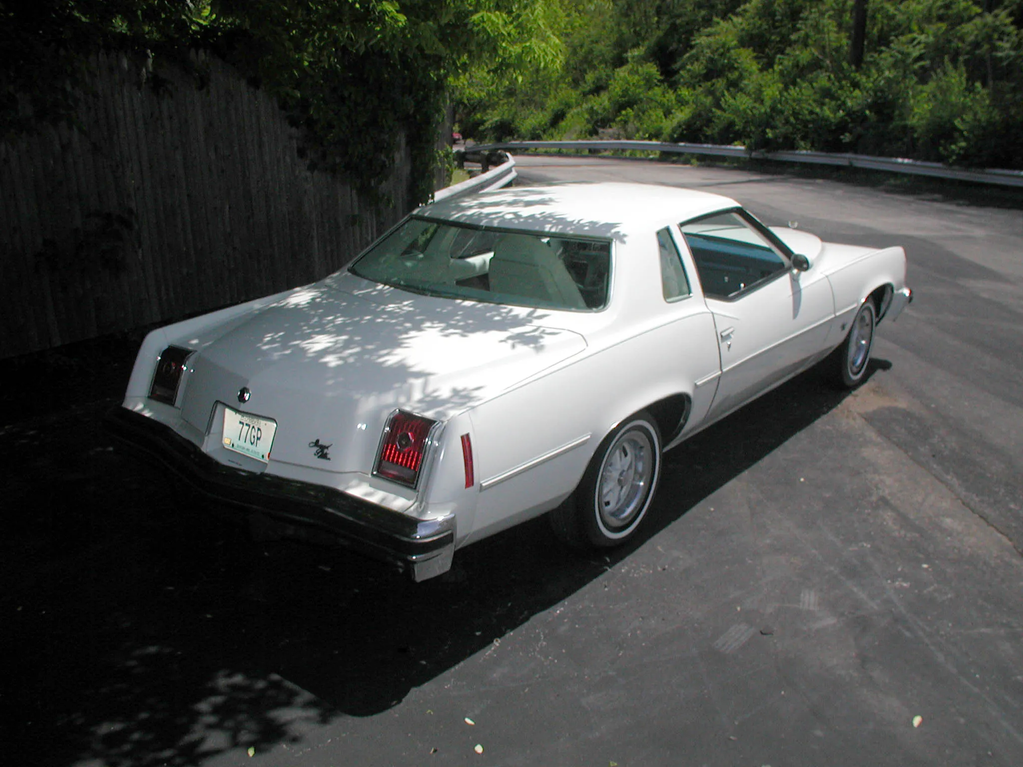1977 Pontiac Grand Prix Base