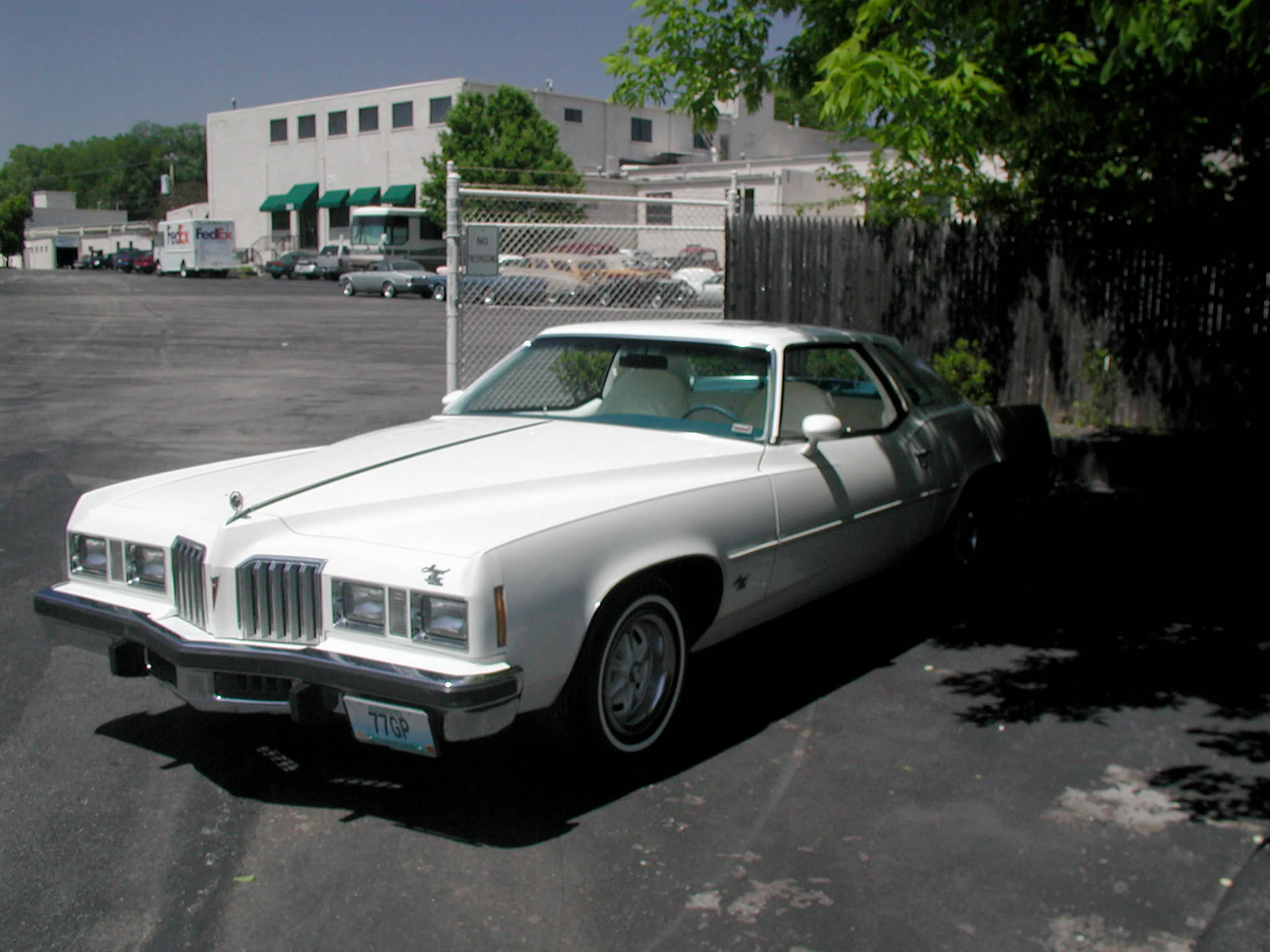 1977 Pontiac Grand Prix Base