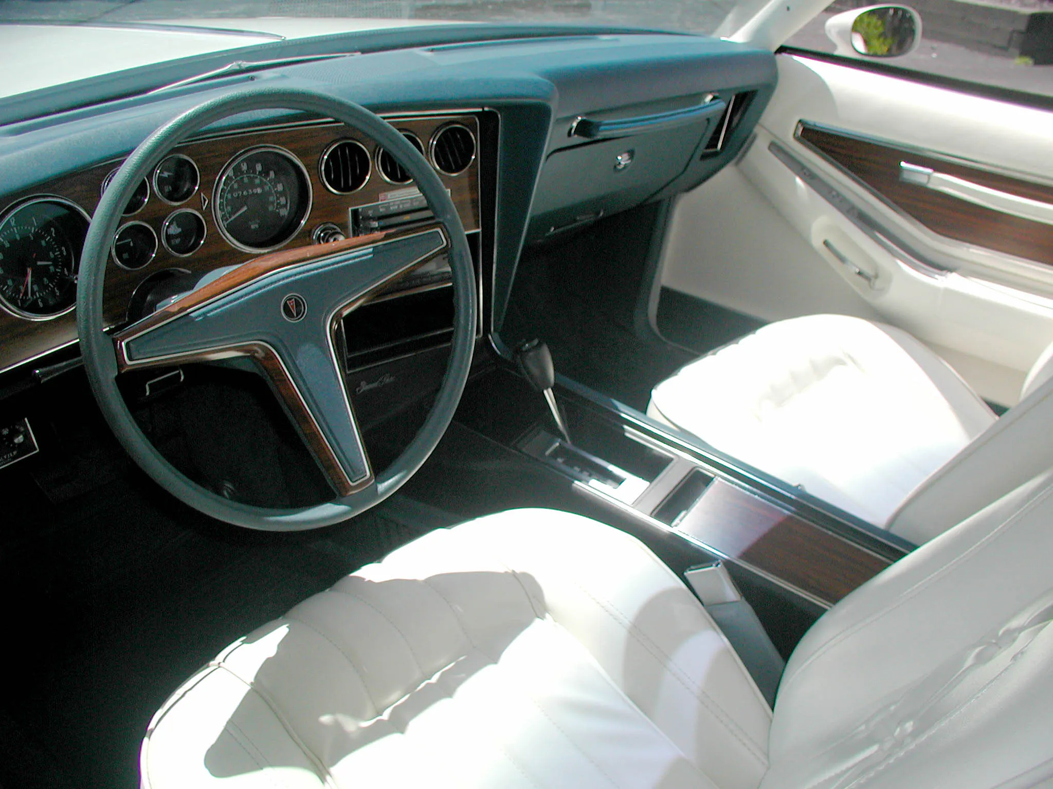 1977 Pontiac Grand Prix Base
