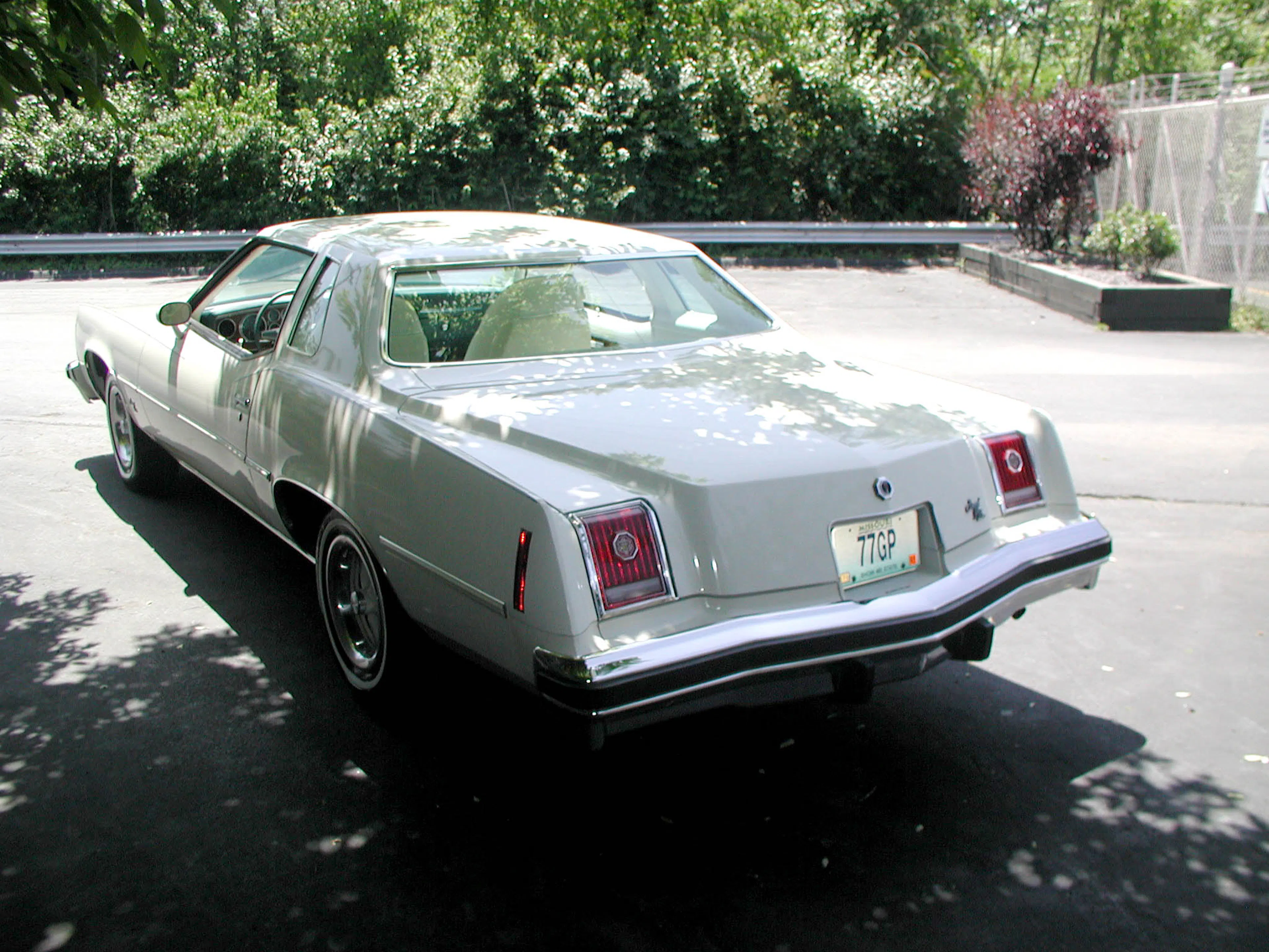 1977 Pontiac Grand Prix Base