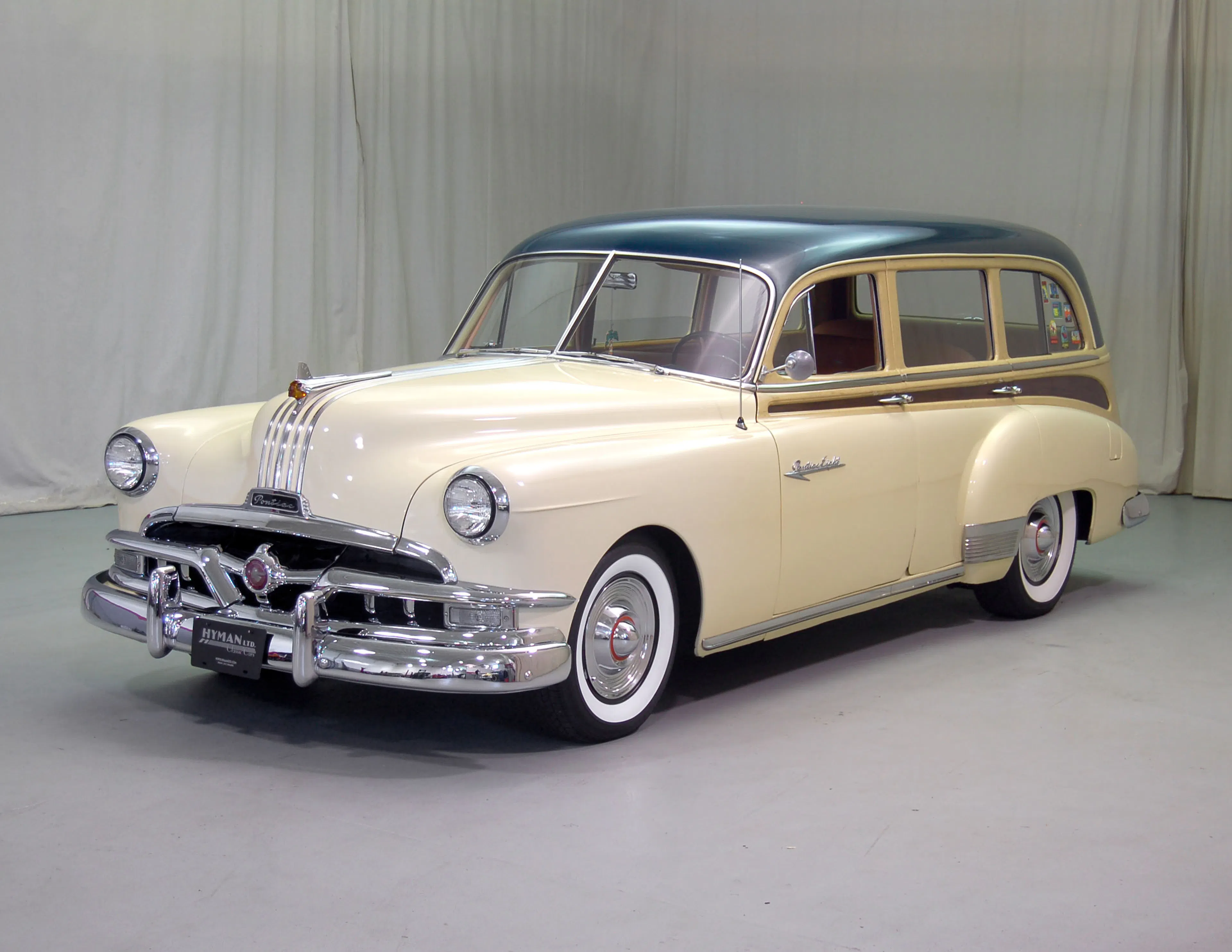 1951 Pontiac Streamliner Wagon