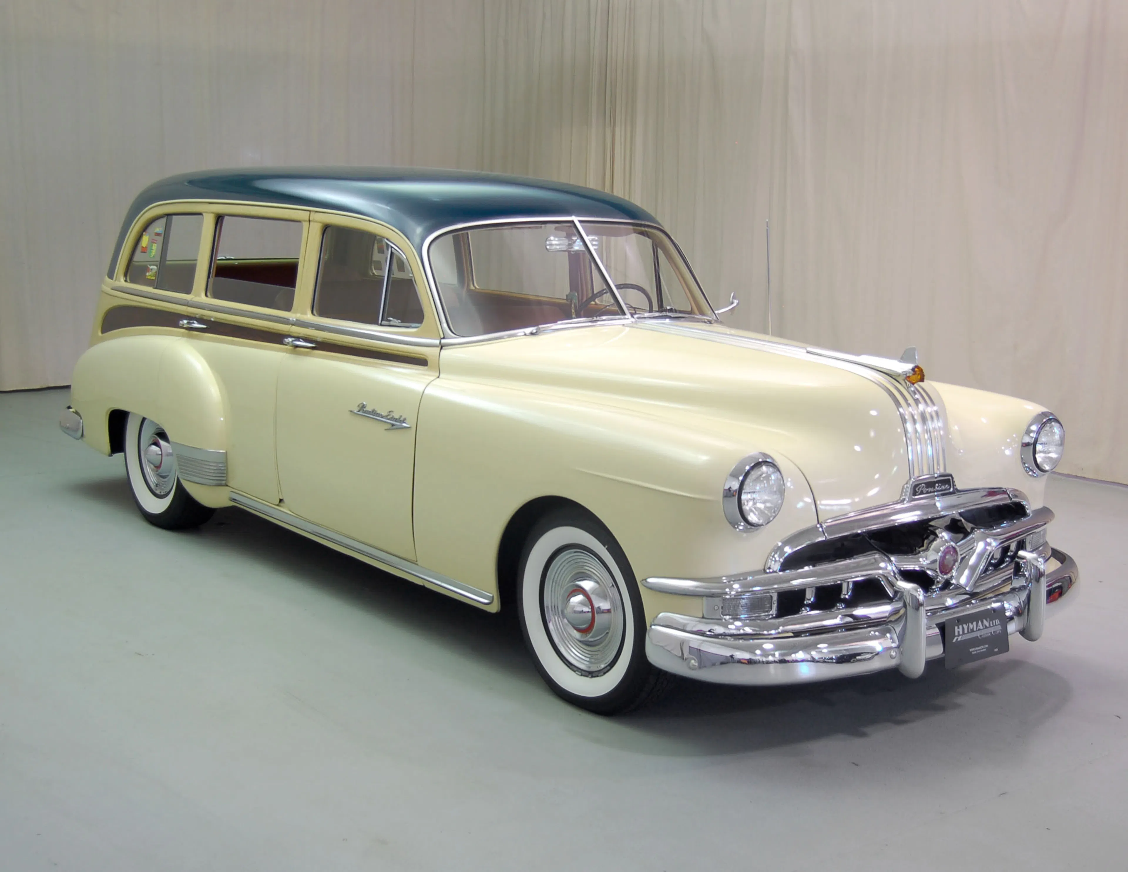 1951 Pontiac Streamliner Wagon