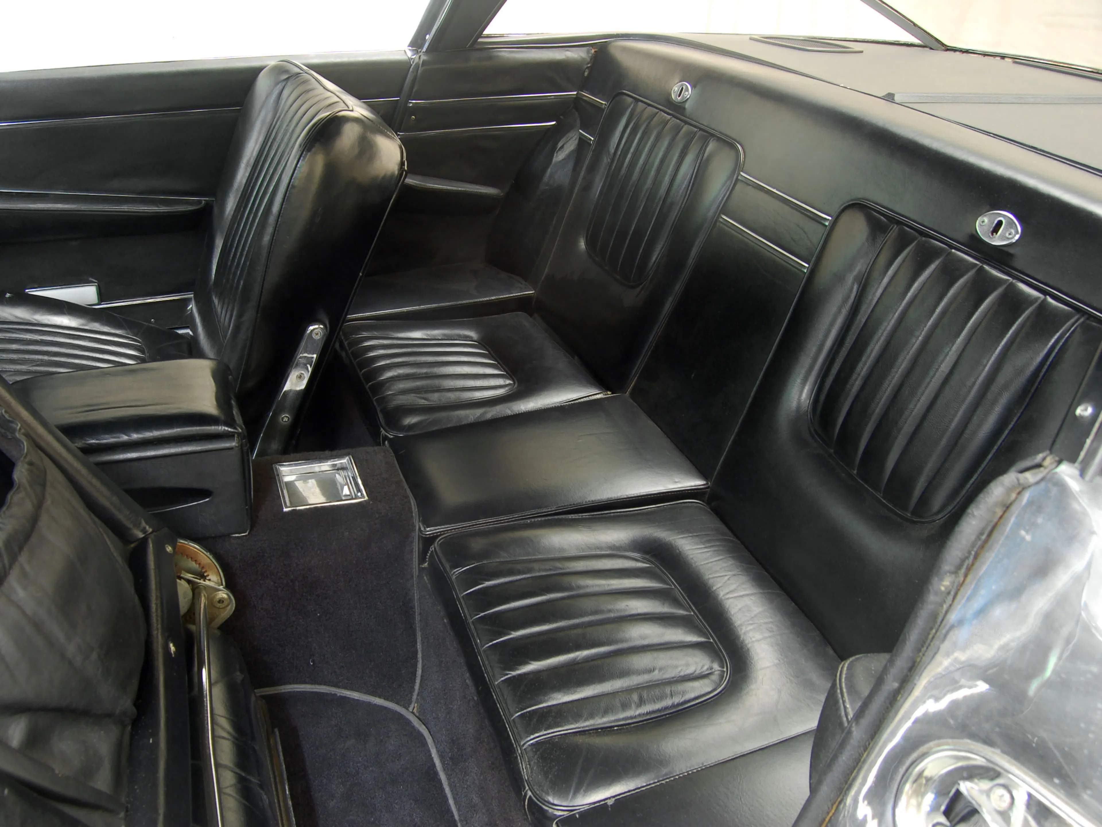 1962 Dual-Ghia L6.4 Base