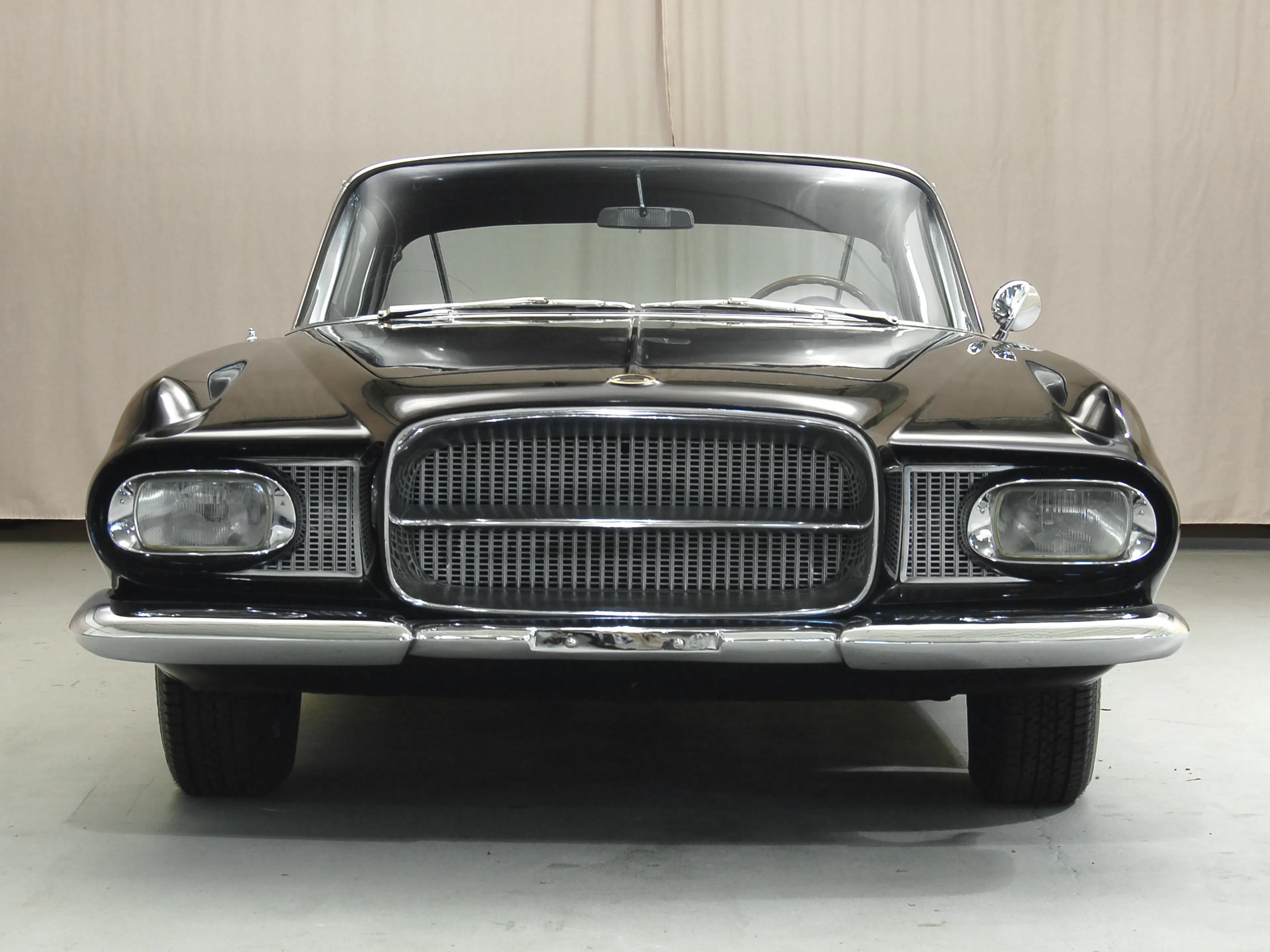 1962 Dual-Ghia L6.4 Base