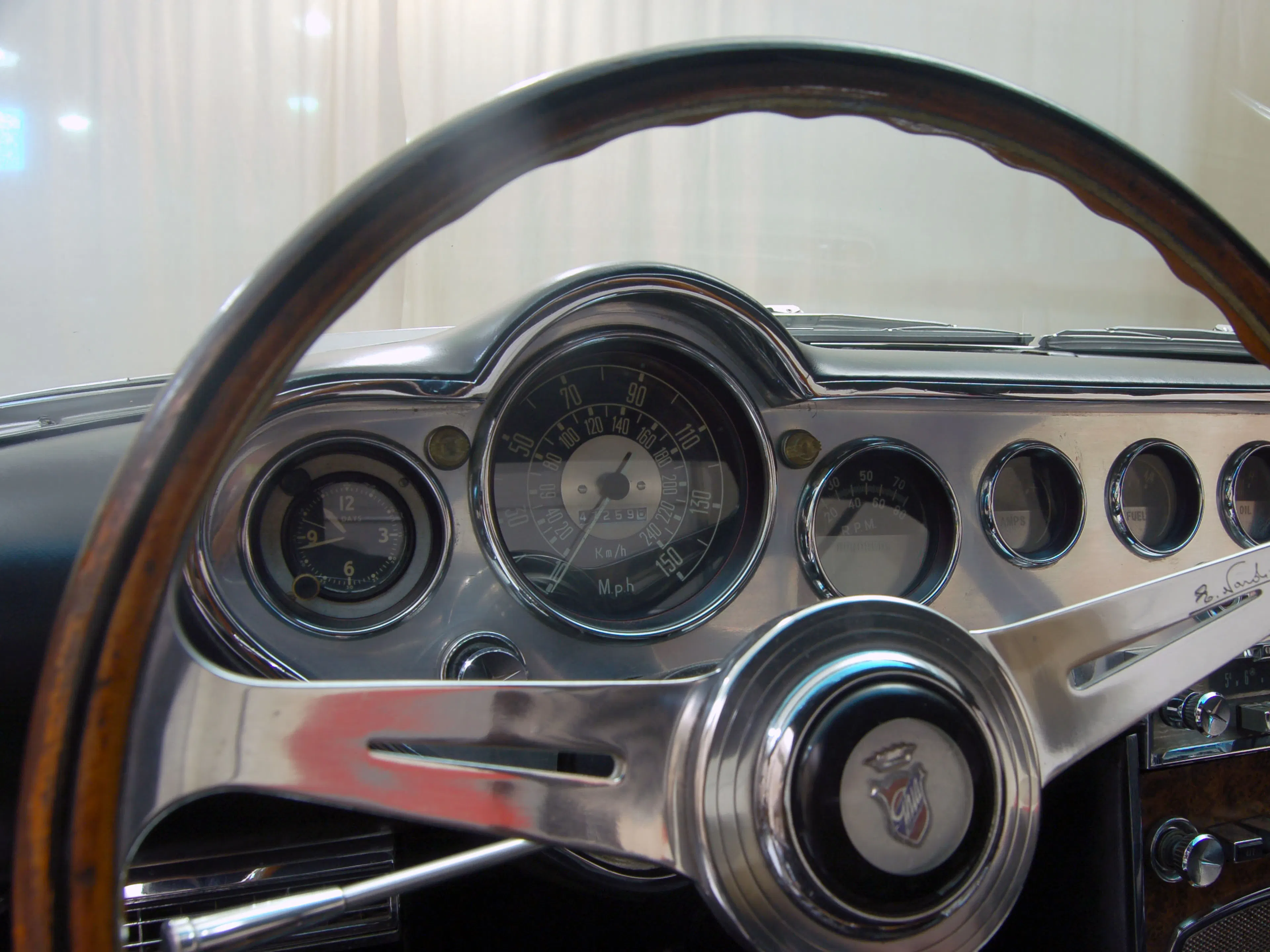 1962 Dual-Ghia L6.4 Base