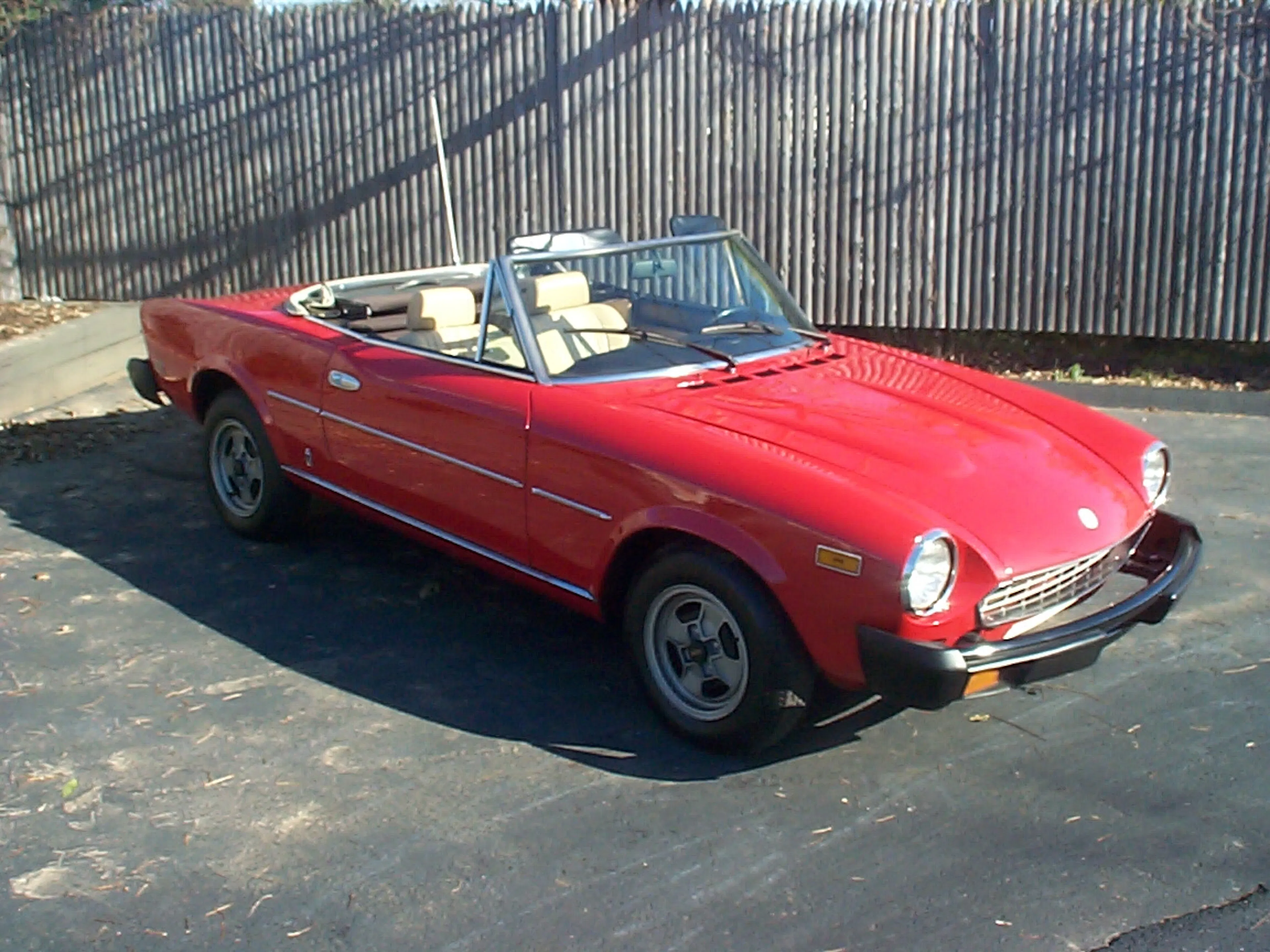 1980 Fiat 2000 Spider