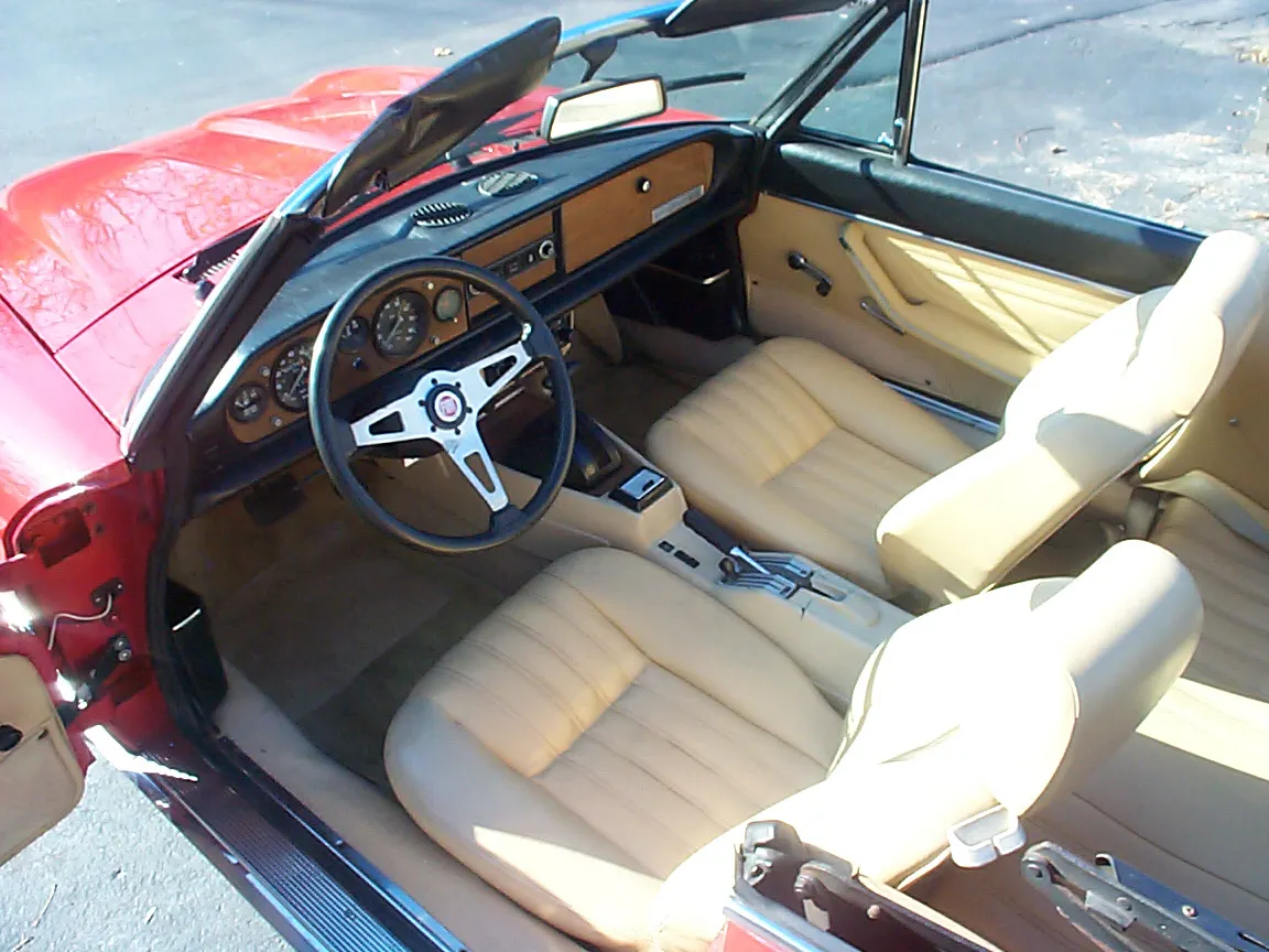 1980 Fiat 2000 Spider