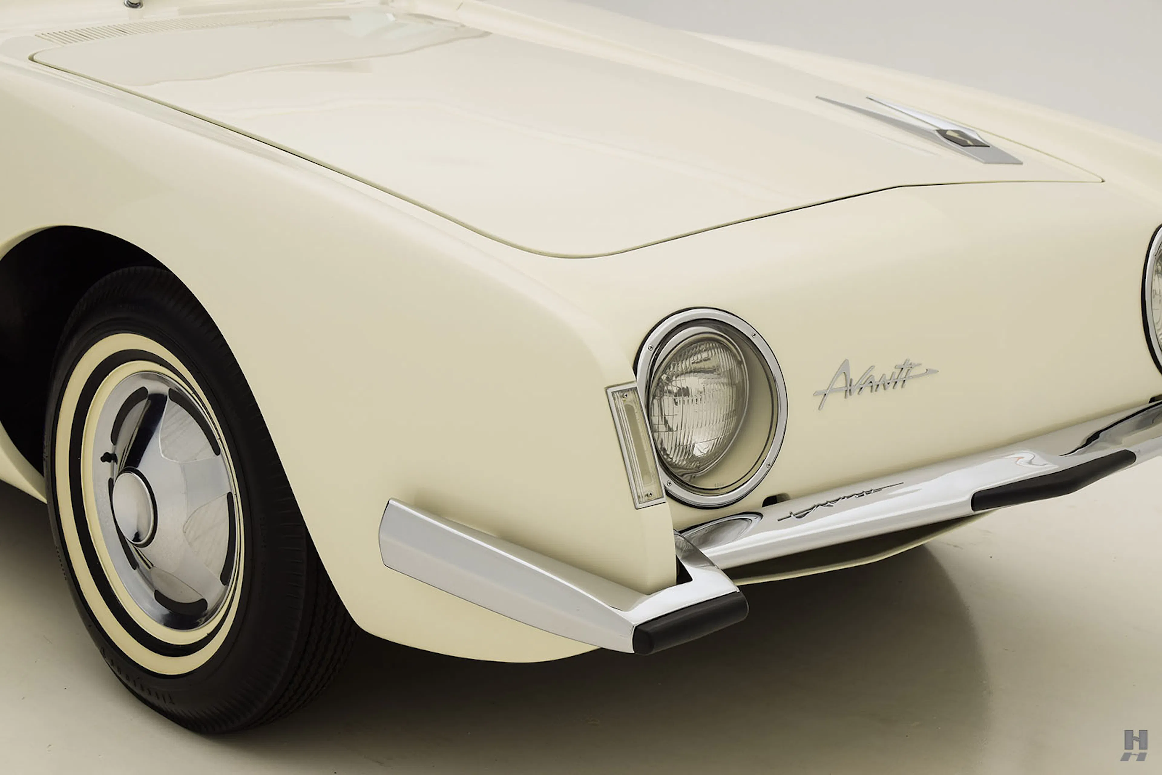 1963 Studebaker Avanti R2 2dr Coupe Courtesy of Hyman Ltd.