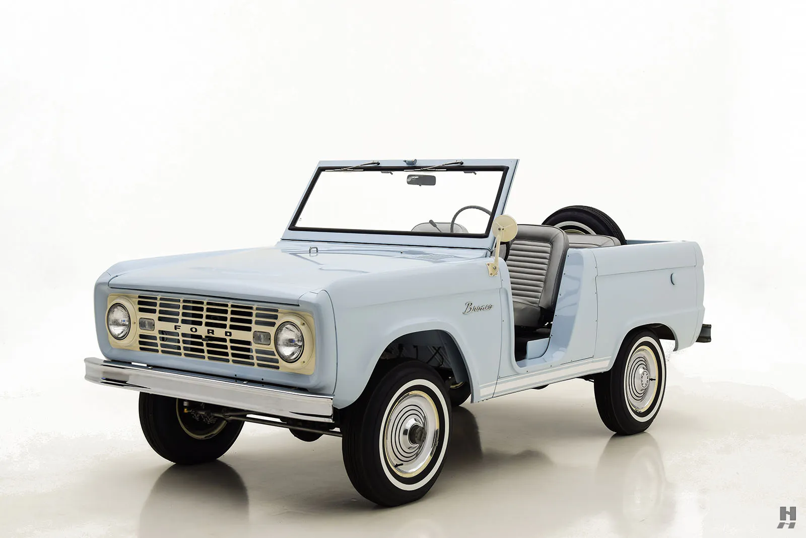 1966 Ford Bronco 2dr Roadster 4x4 Courtesy of Hyman Ltd.