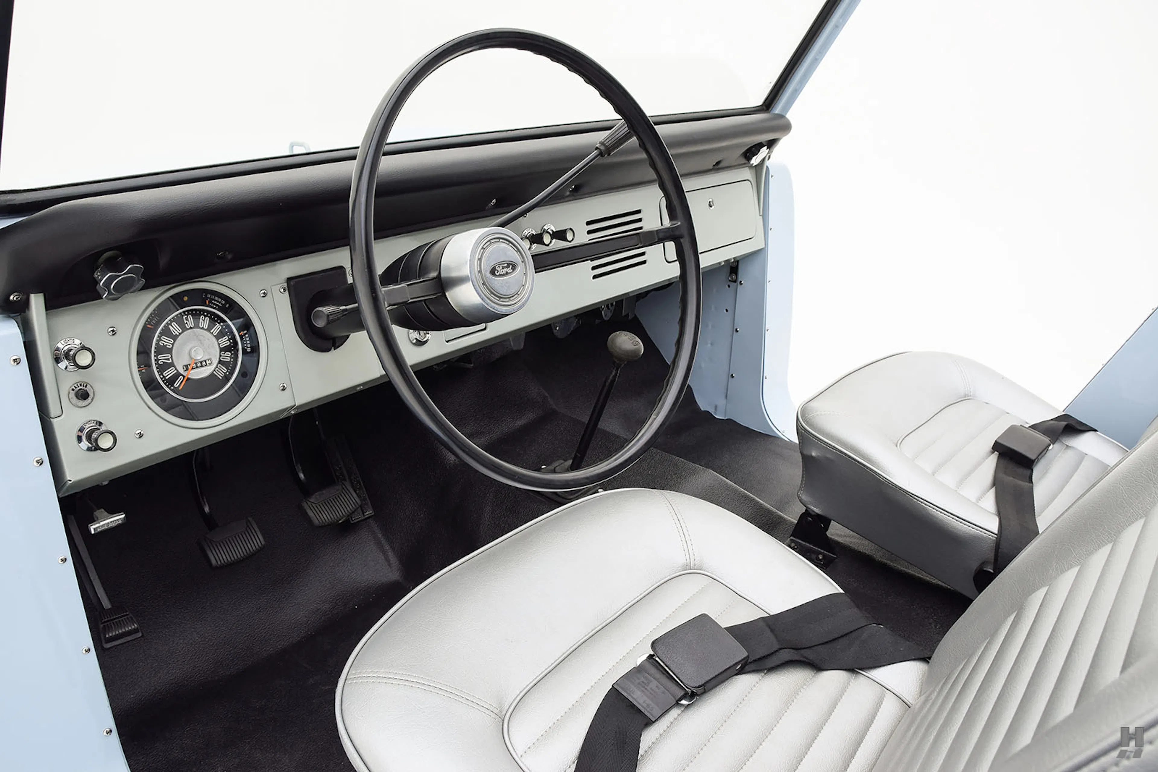 1966 Ford Bronco 2dr Roadster 4x4 Courtesy of Hyman Ltd.