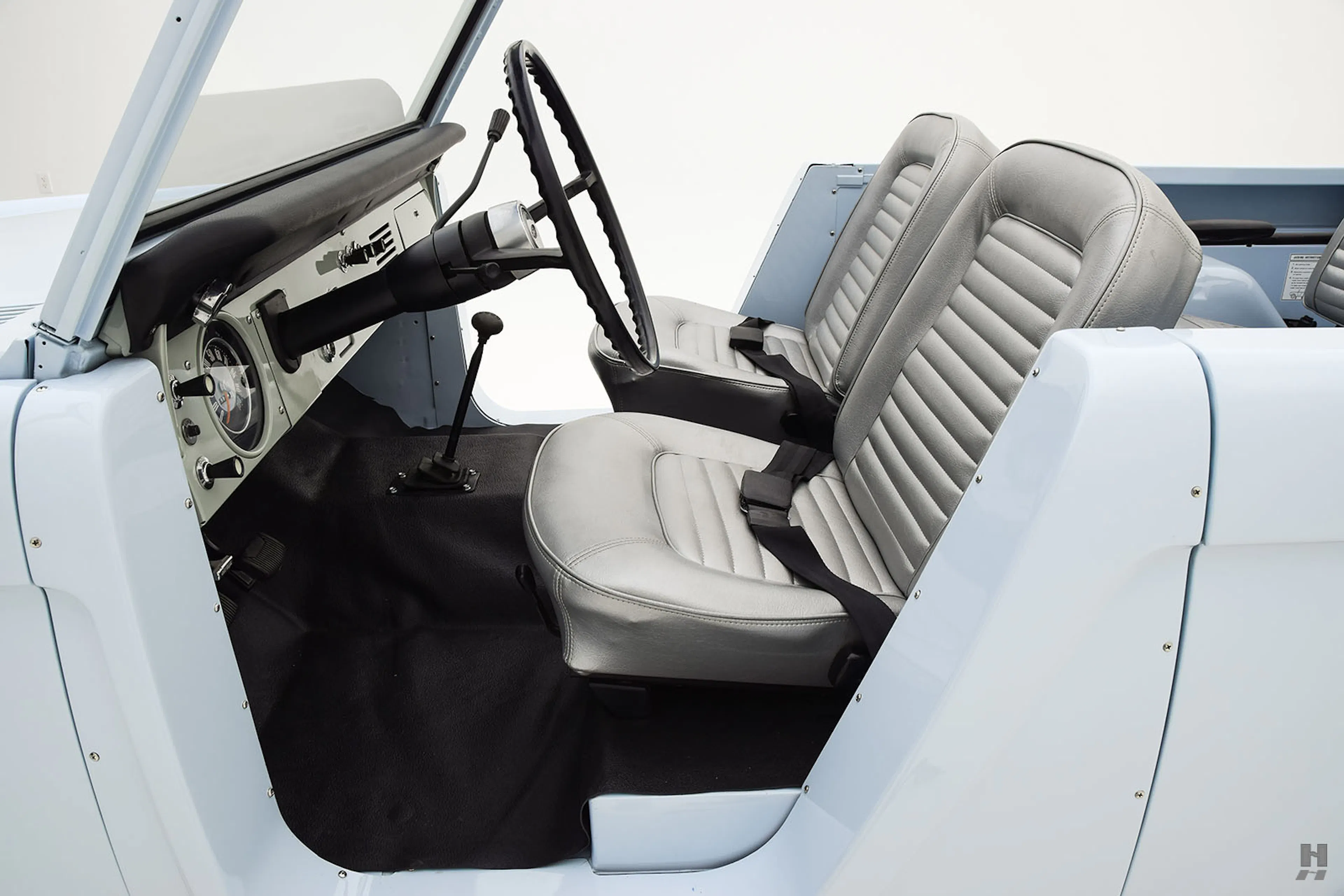 1966 Ford Bronco 2dr Roadster 4x4 Courtesy of Hyman Ltd.