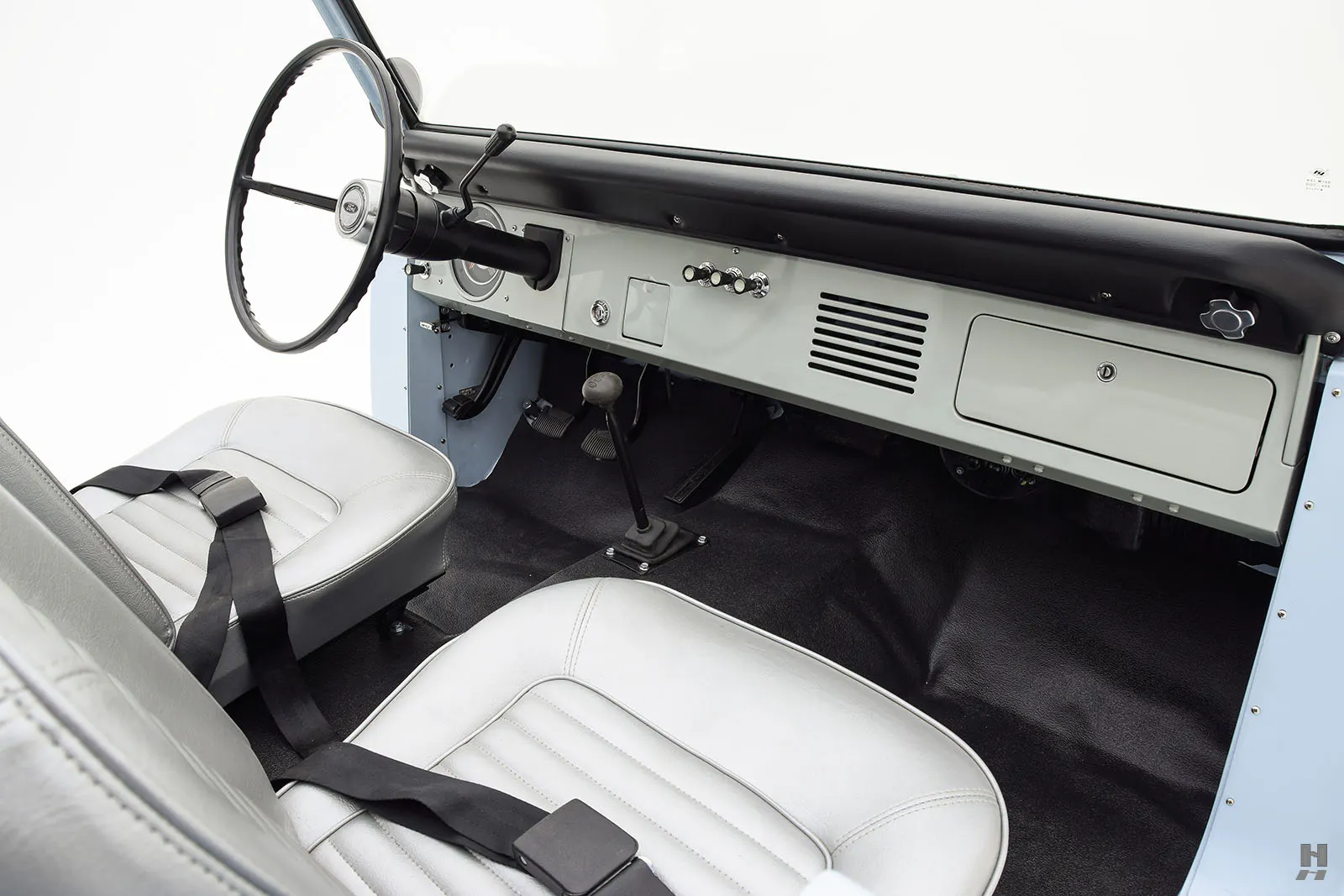 1966 Ford Bronco 2dr Roadster 4x4 Courtesy of Hyman Ltd.