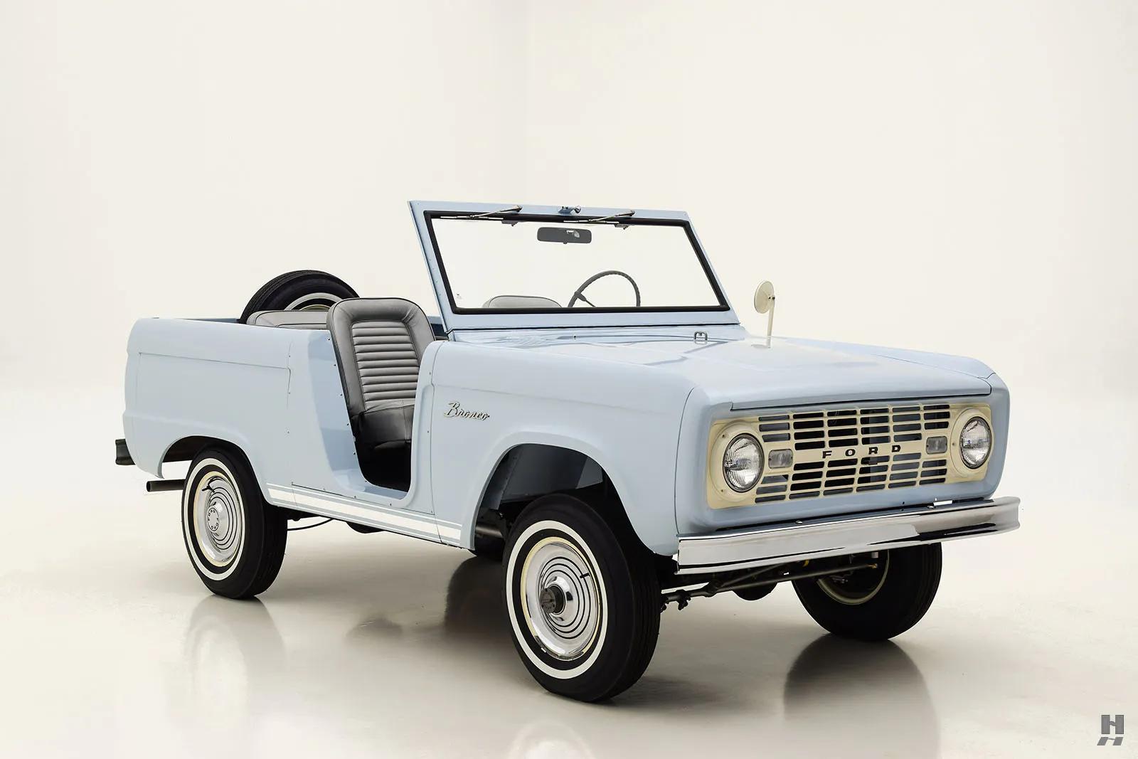 1966 Ford Bronco 2dr Roadster 4x4 Courtesy of Hyman Ltd.