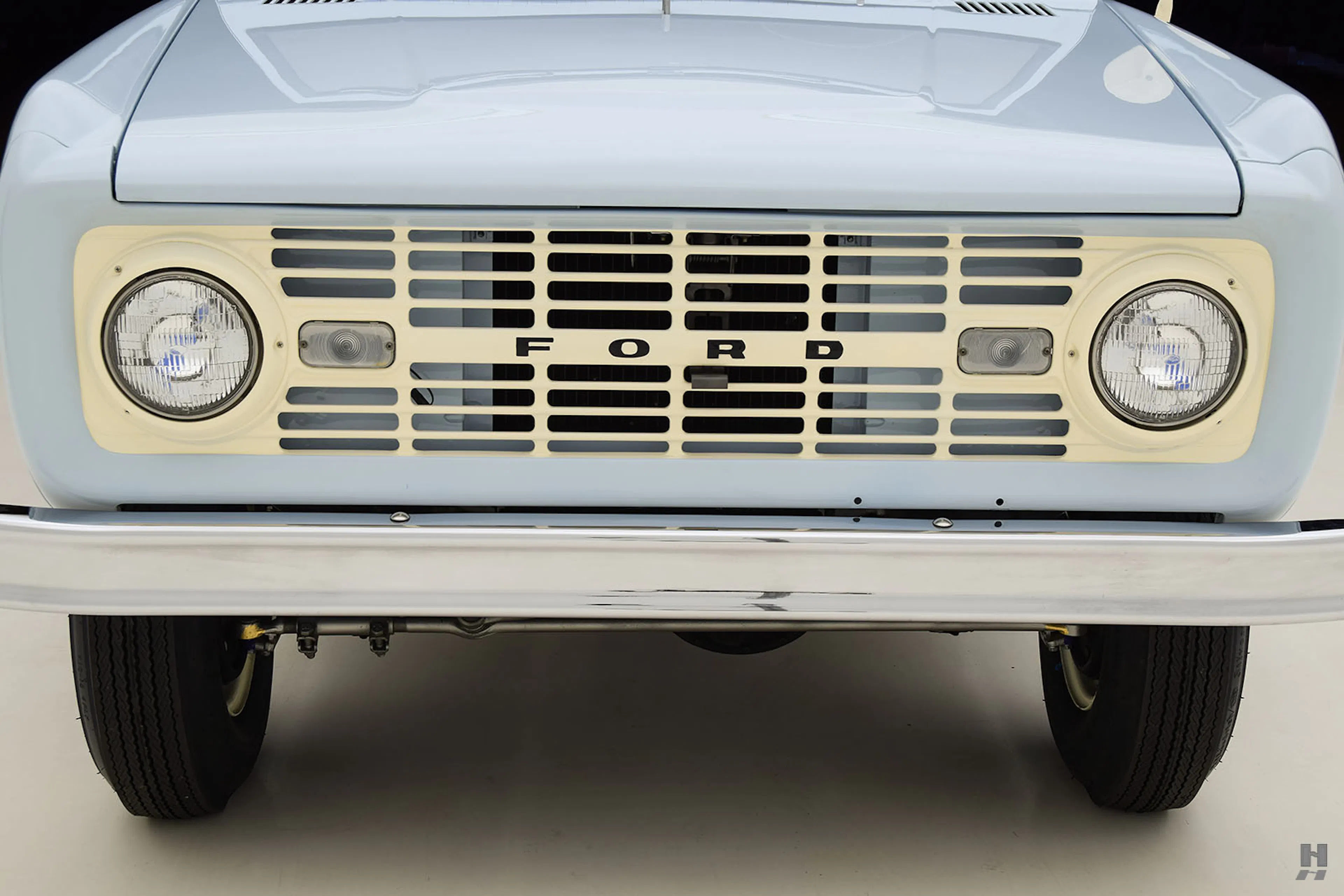 1966 Ford Bronco 2dr Roadster 4x4 Courtesy of Hyman Ltd.