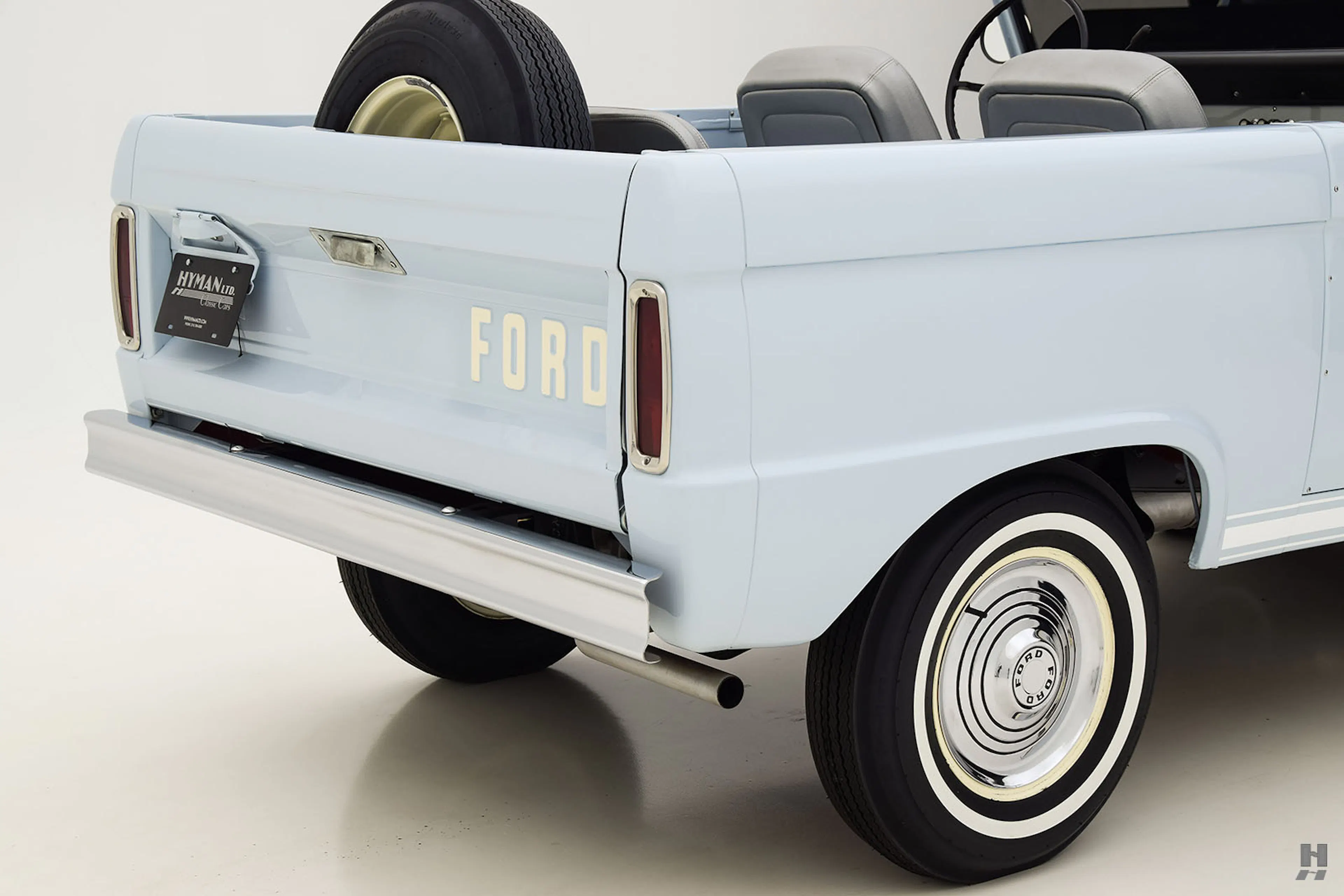 1966 Ford Bronco 2dr Roadster 4x4 Courtesy of Hyman Ltd.