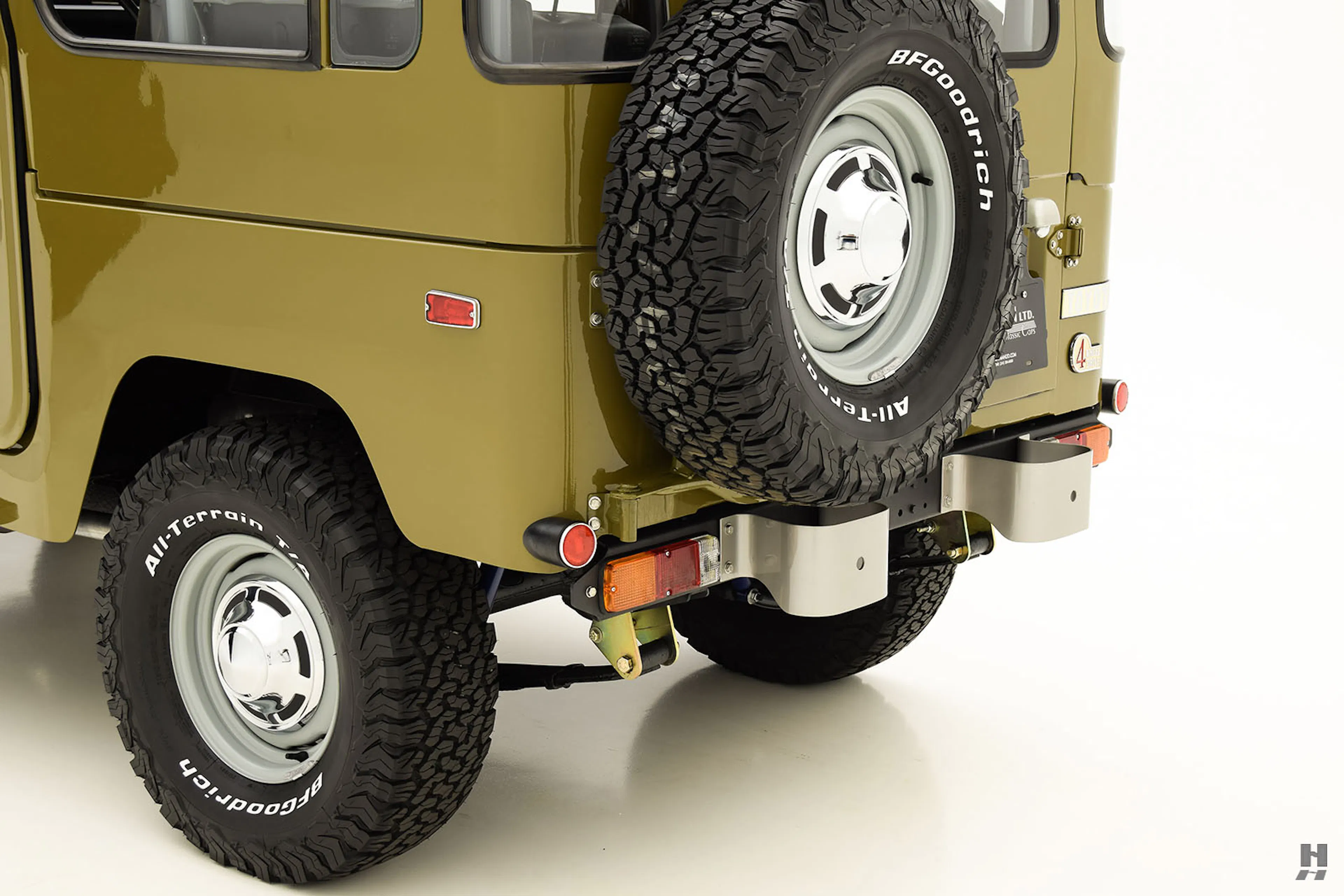 1979 Toyota Land Cruiser FJ40V 2dr Hardtop 4x4 Courtesy of Hyman Ltd.