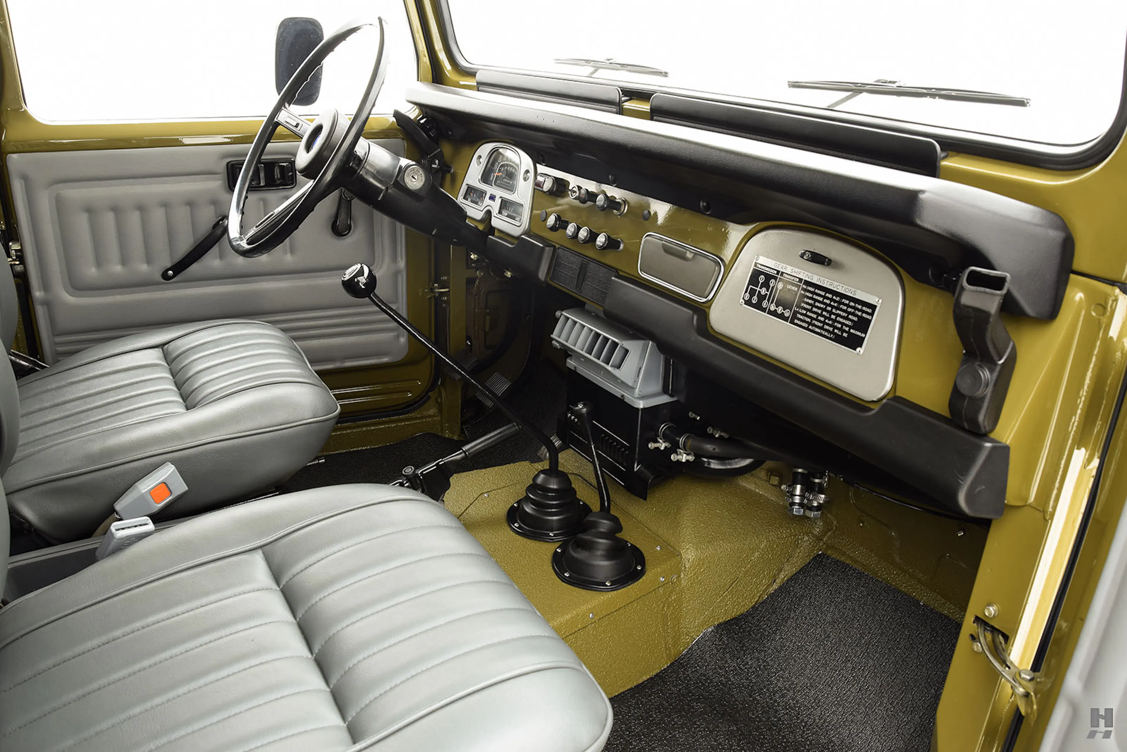 1979 Toyota Land Cruiser FJ40V 2dr Hardtop 4x4 Courtesy of Hyman Ltd.