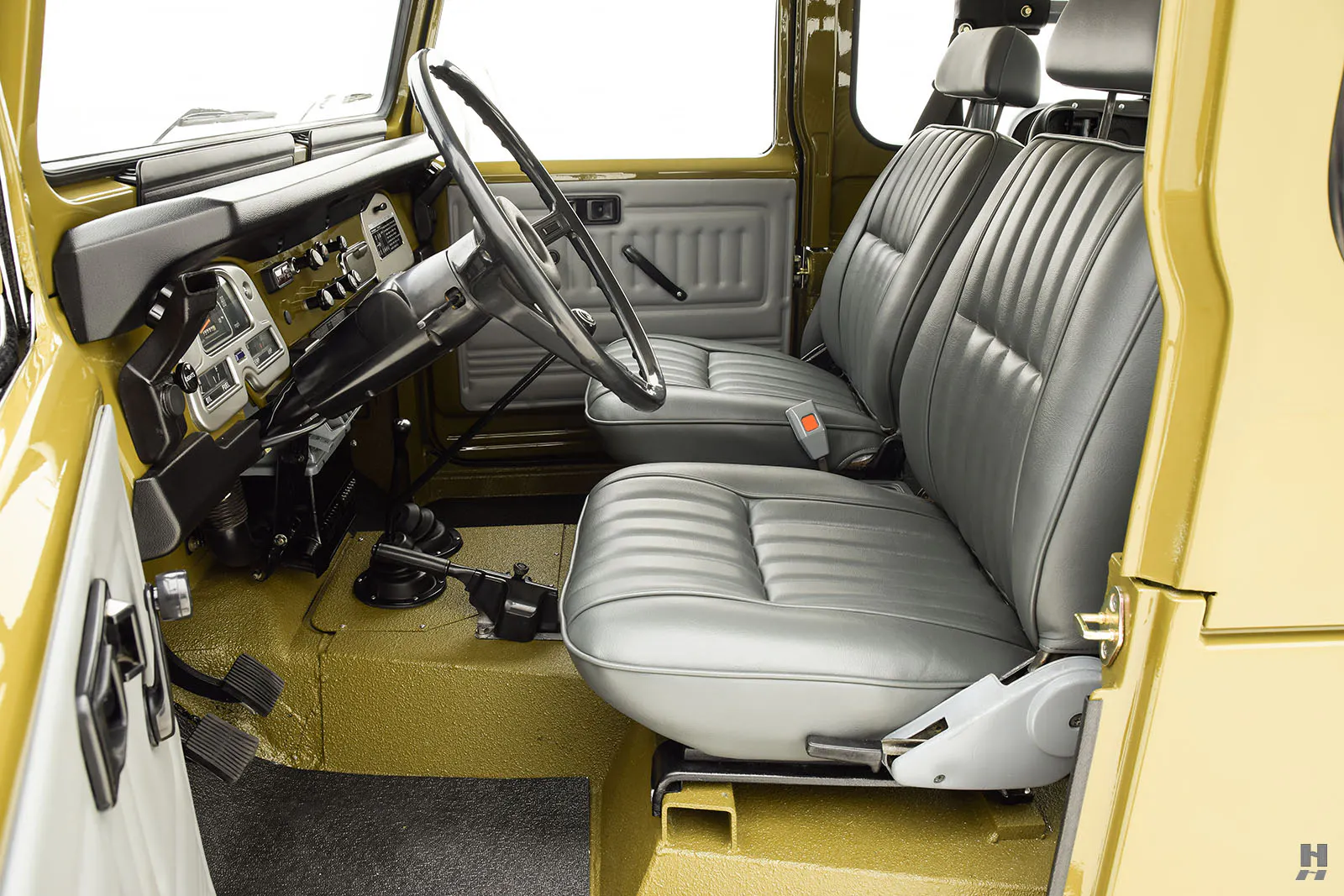 1979 Toyota Land Cruiser FJ40V 2dr Hardtop 4x4 Courtesy of Hyman Ltd.