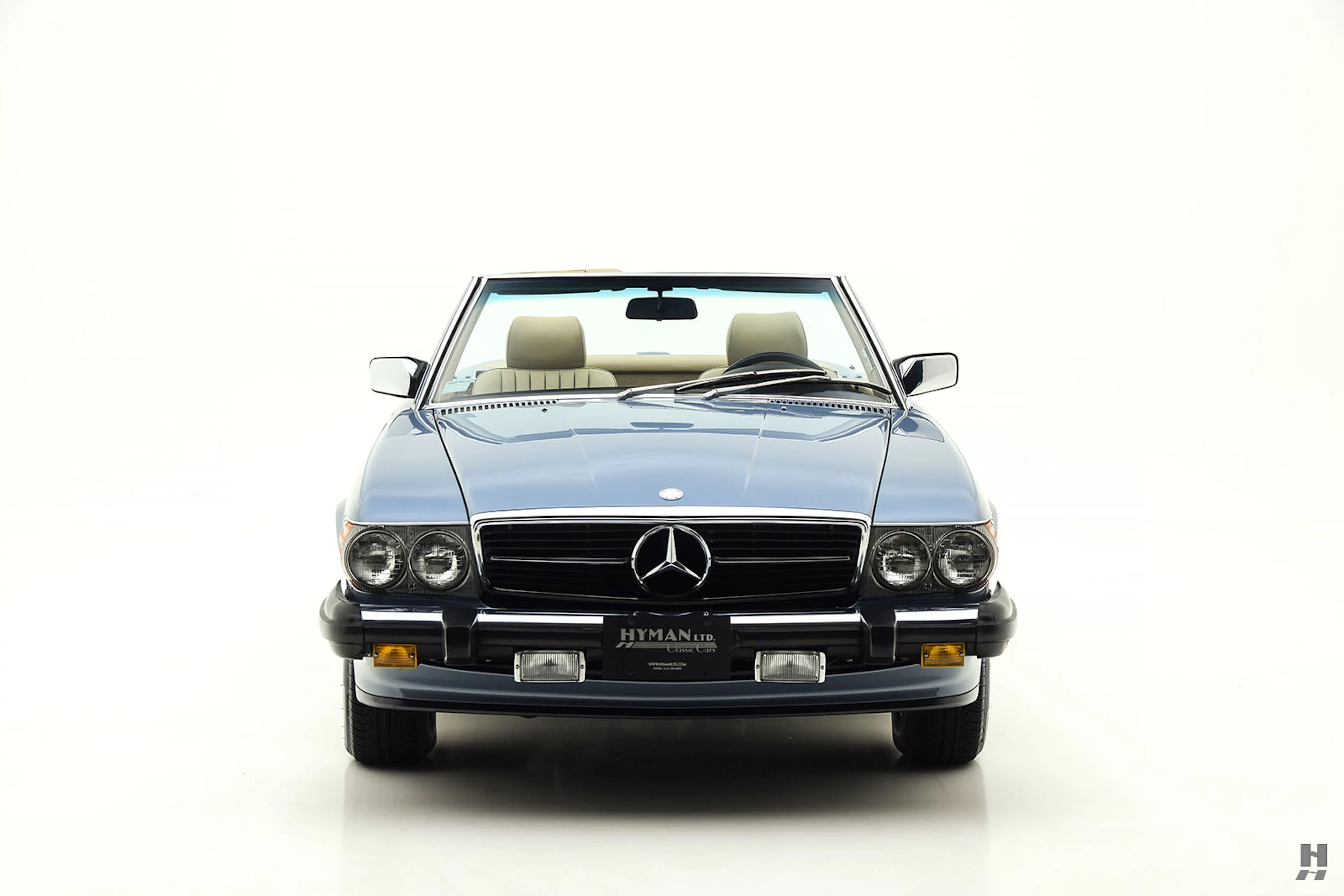 1987 Mercedes-Benz 560SL 2dr Roadster Courtesy of Hyman Ltd.