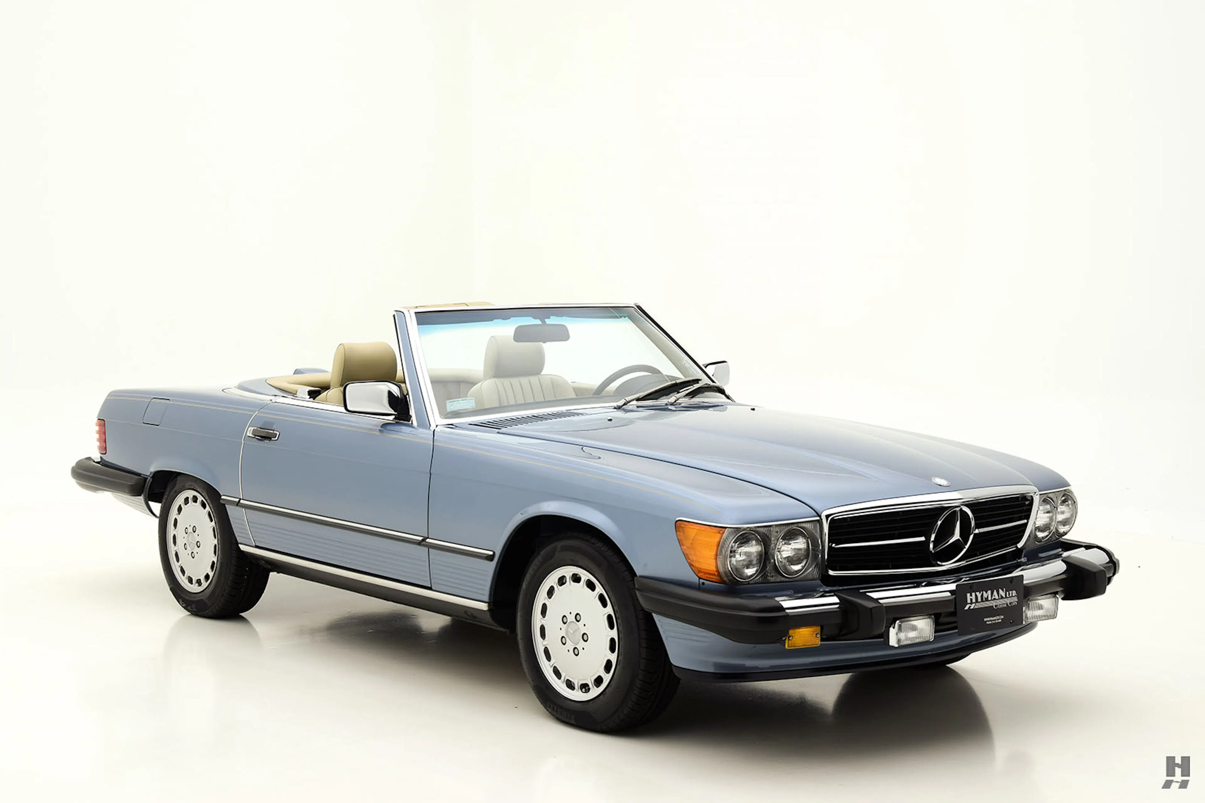 1987 Mercedes-Benz 560SL 2dr Roadster Courtesy of Hyman Ltd.