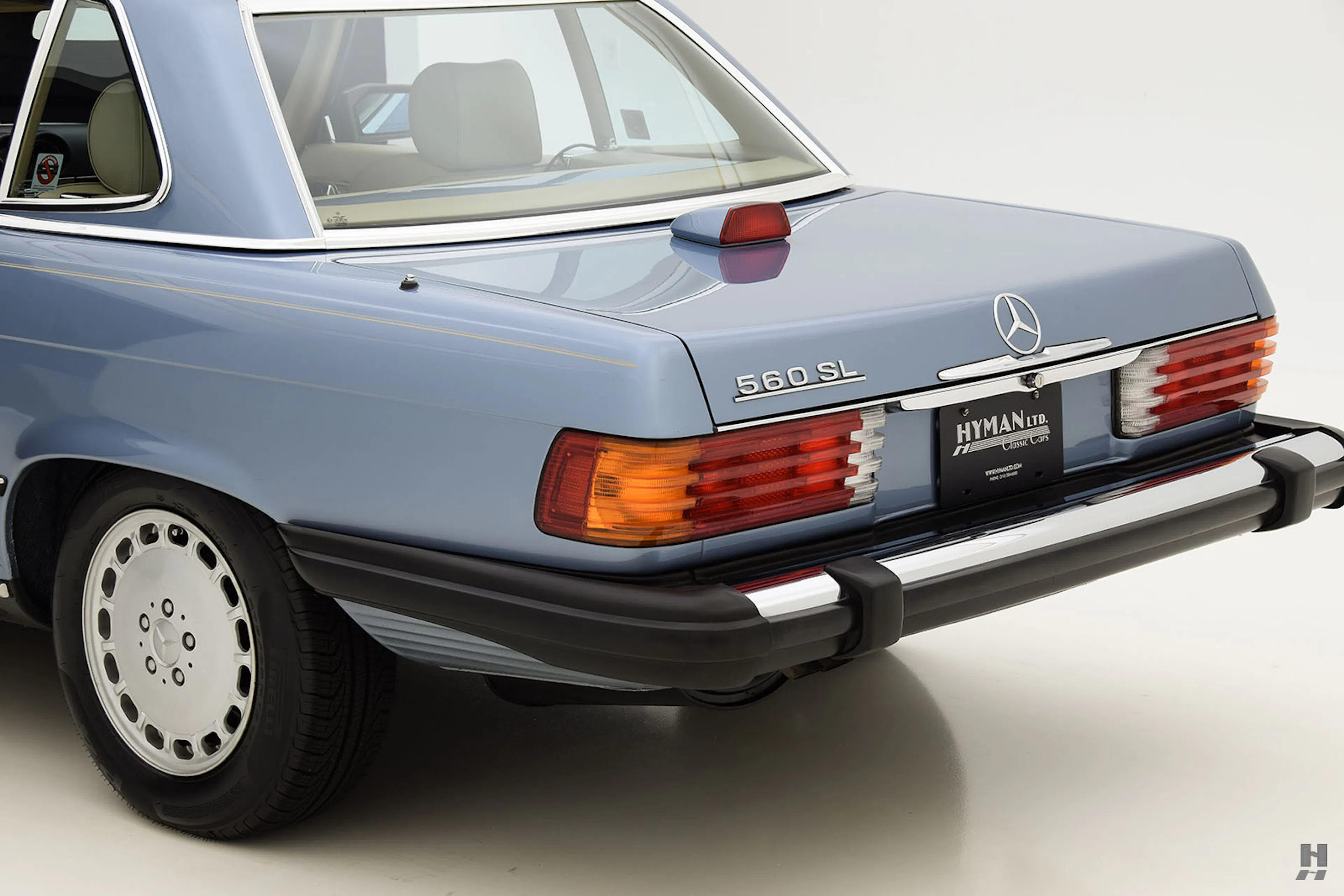 1987 Mercedes-Benz 560SL 2dr Roadster Courtesy of Hyman Ltd.