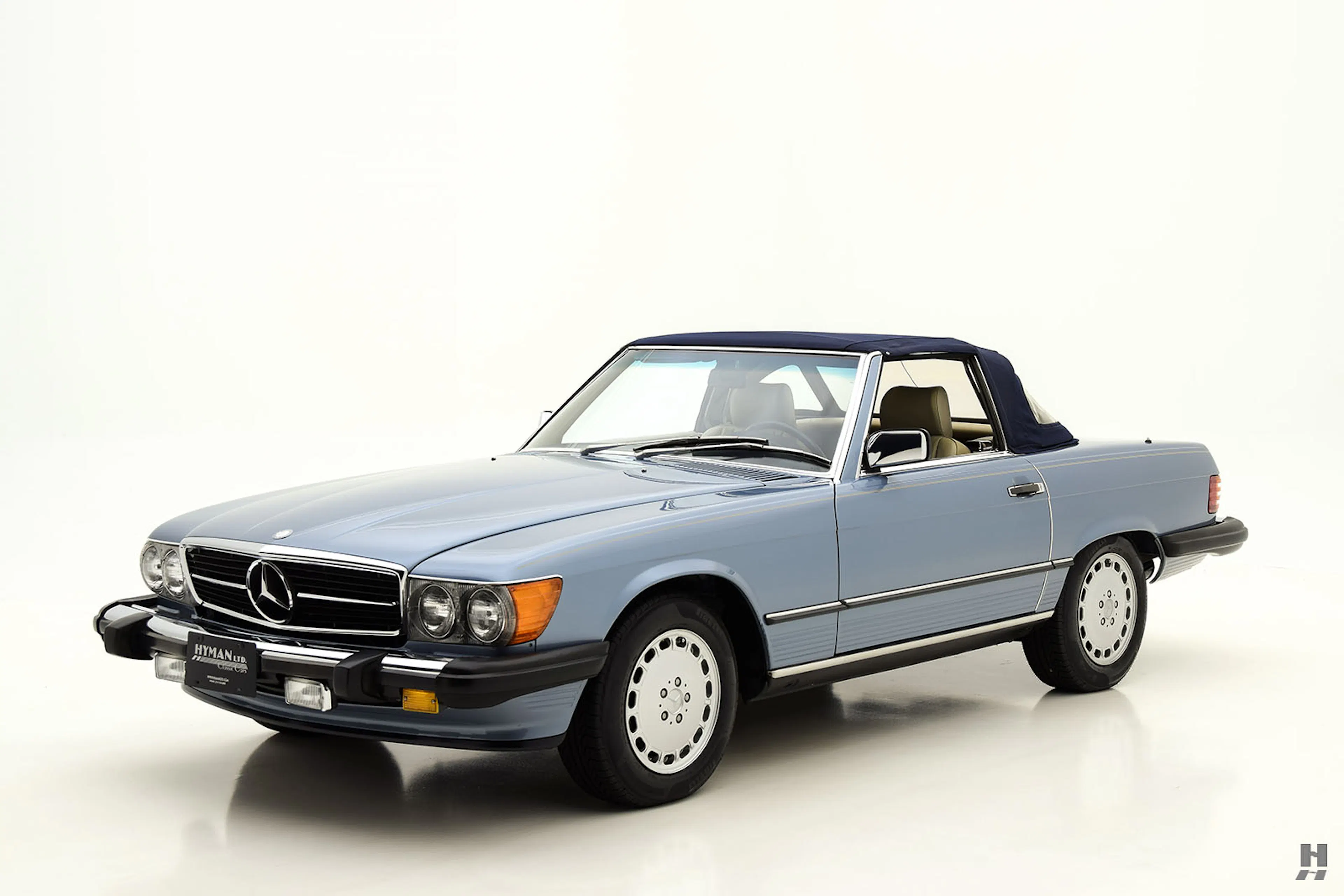 1987 Mercedes-Benz 560SL 2dr Roadster Courtesy of Hyman Ltd.