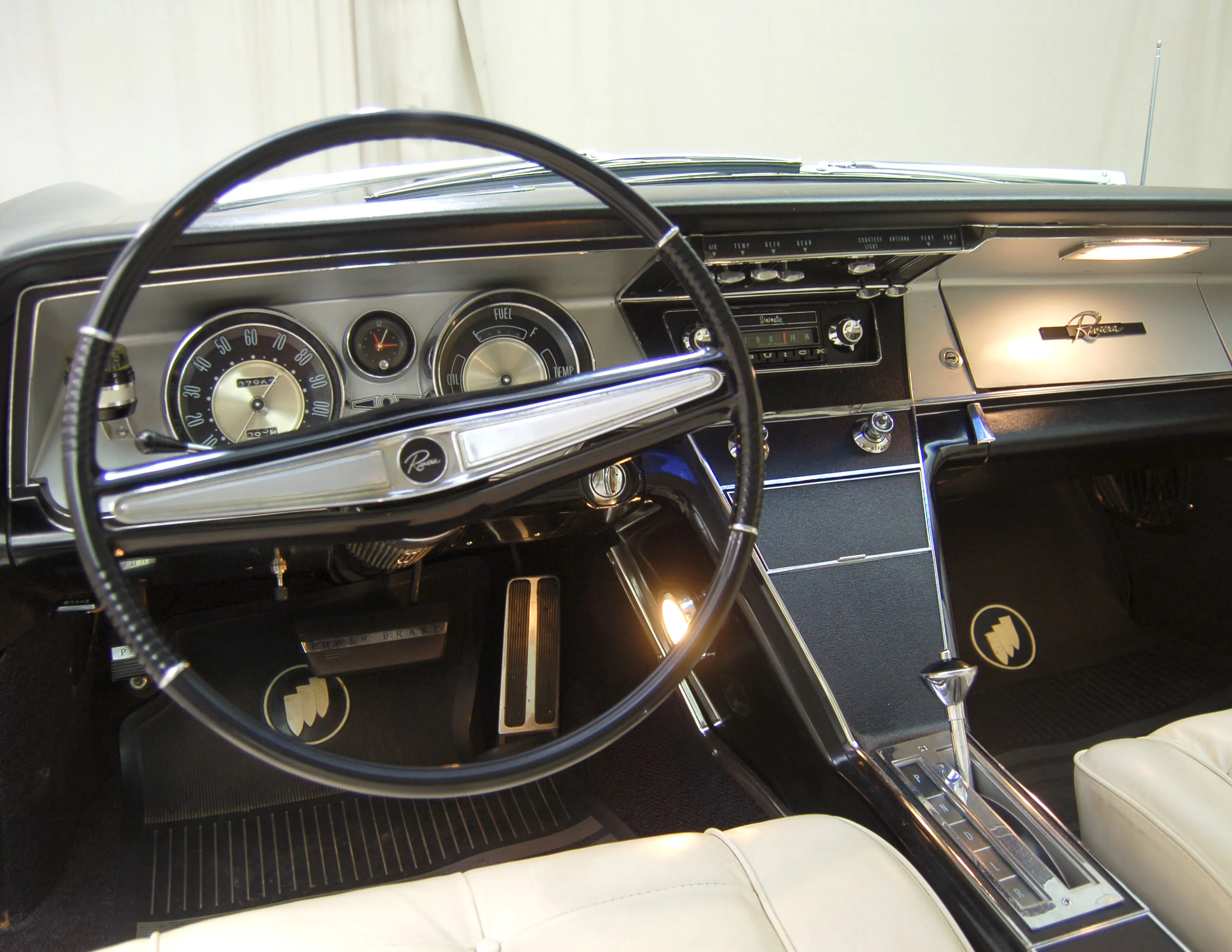 1963 Buick Riviera Base