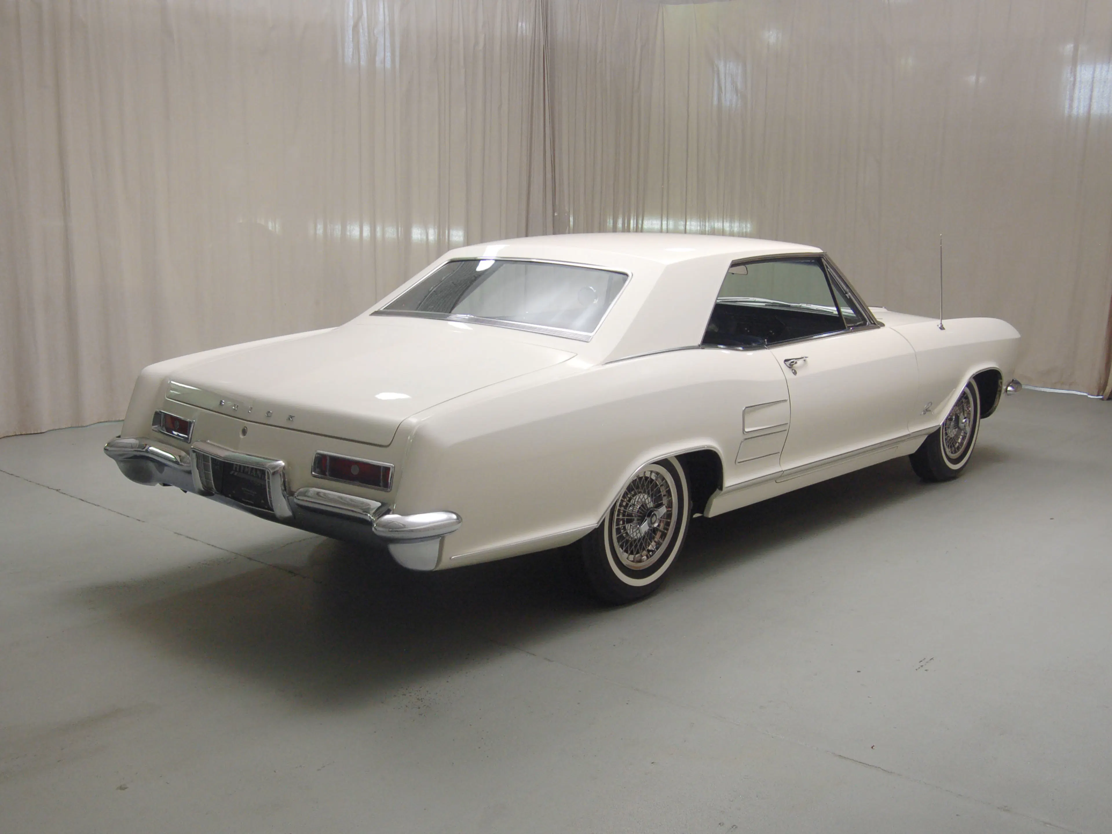 1963 Buick Riviera Base