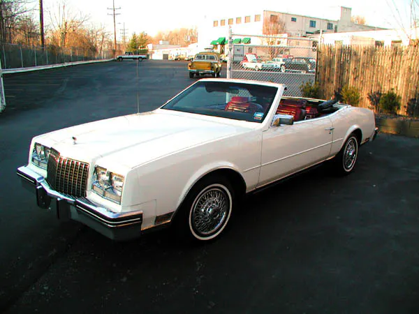 1982 Buick Riviera Base