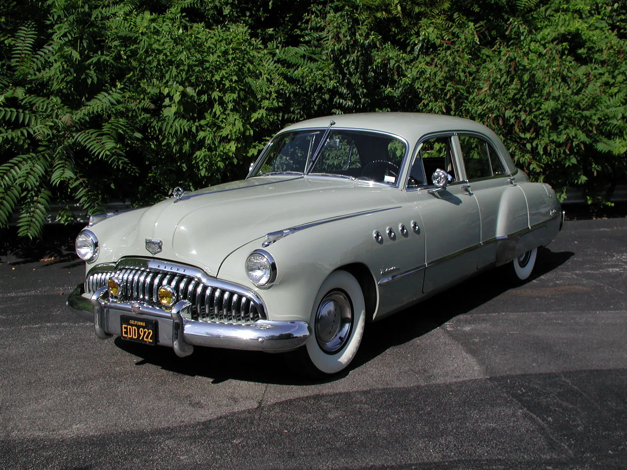 1949 Buick Super Sedanet