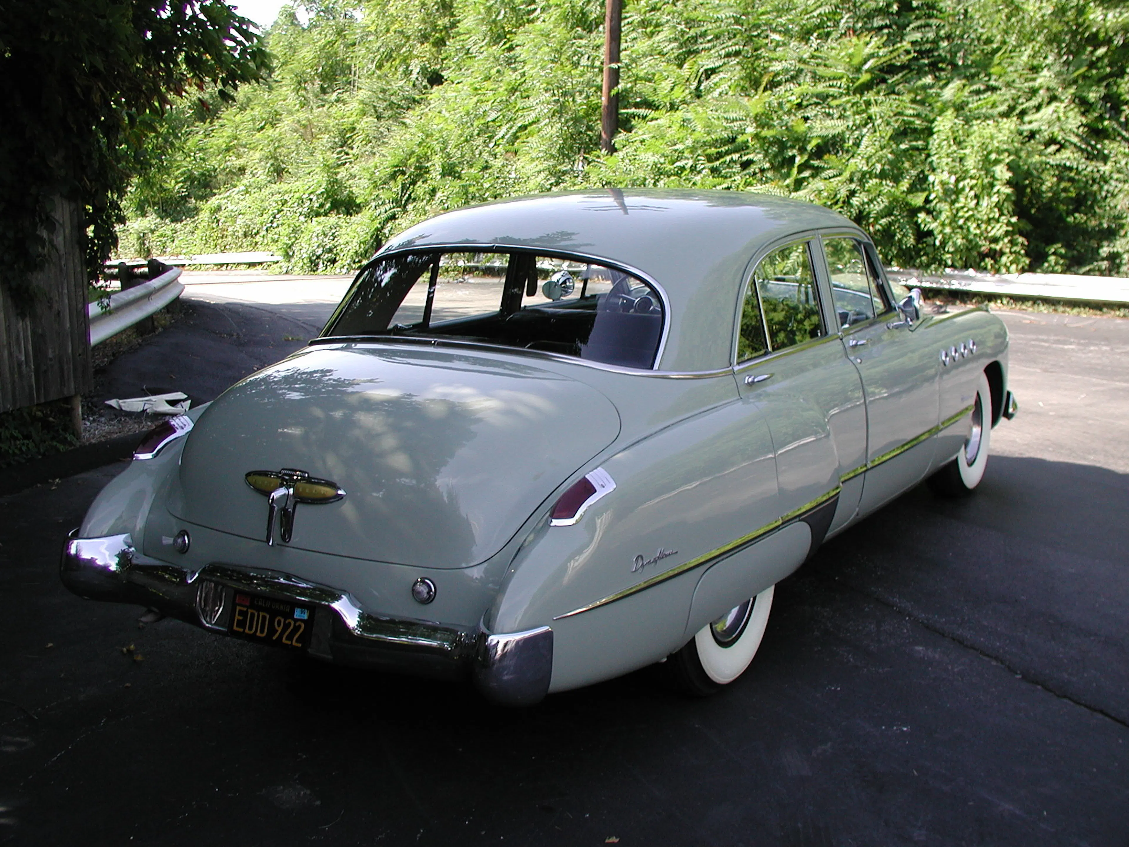 1949 Buick Super Sedanet