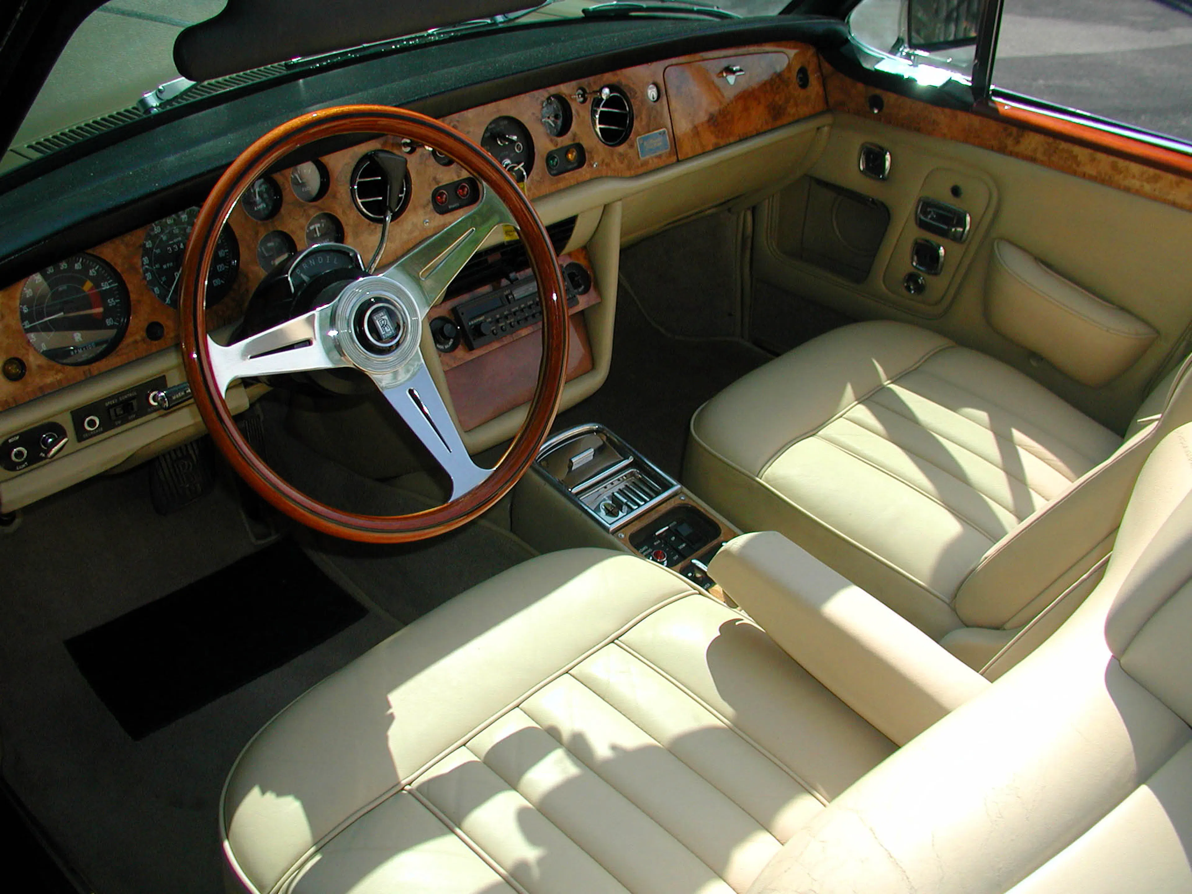 1972 Rolls-Royce Corniche Convertible