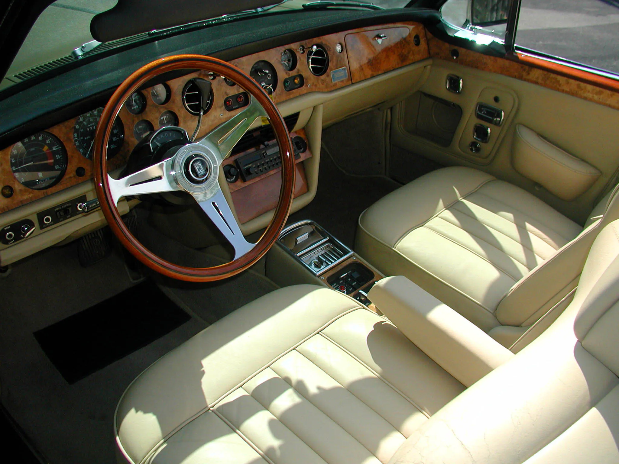 1972 Rolls-Royce Corniche Convertible