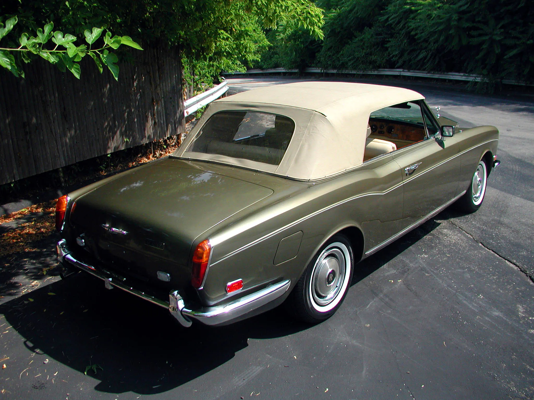 1972 Rolls-Royce Corniche Convertible