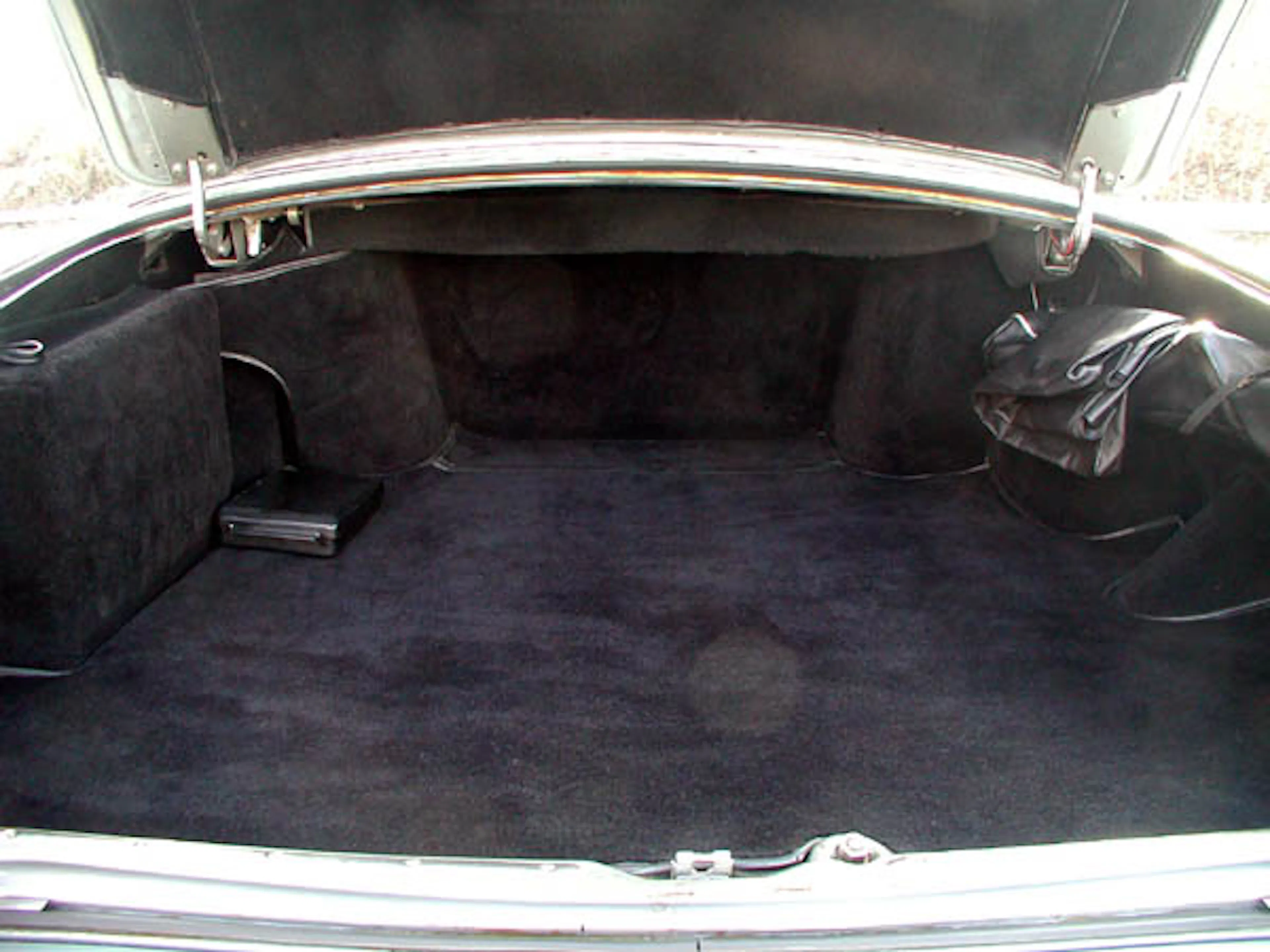 1974 Rolls-Royce Corniche I Base