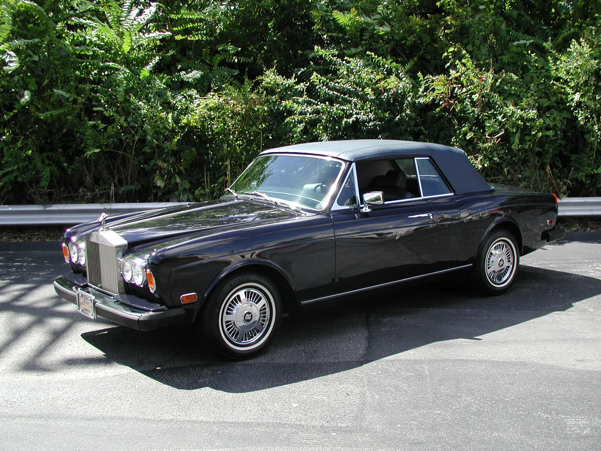 1975 Rolls-Royce Corniche I Base