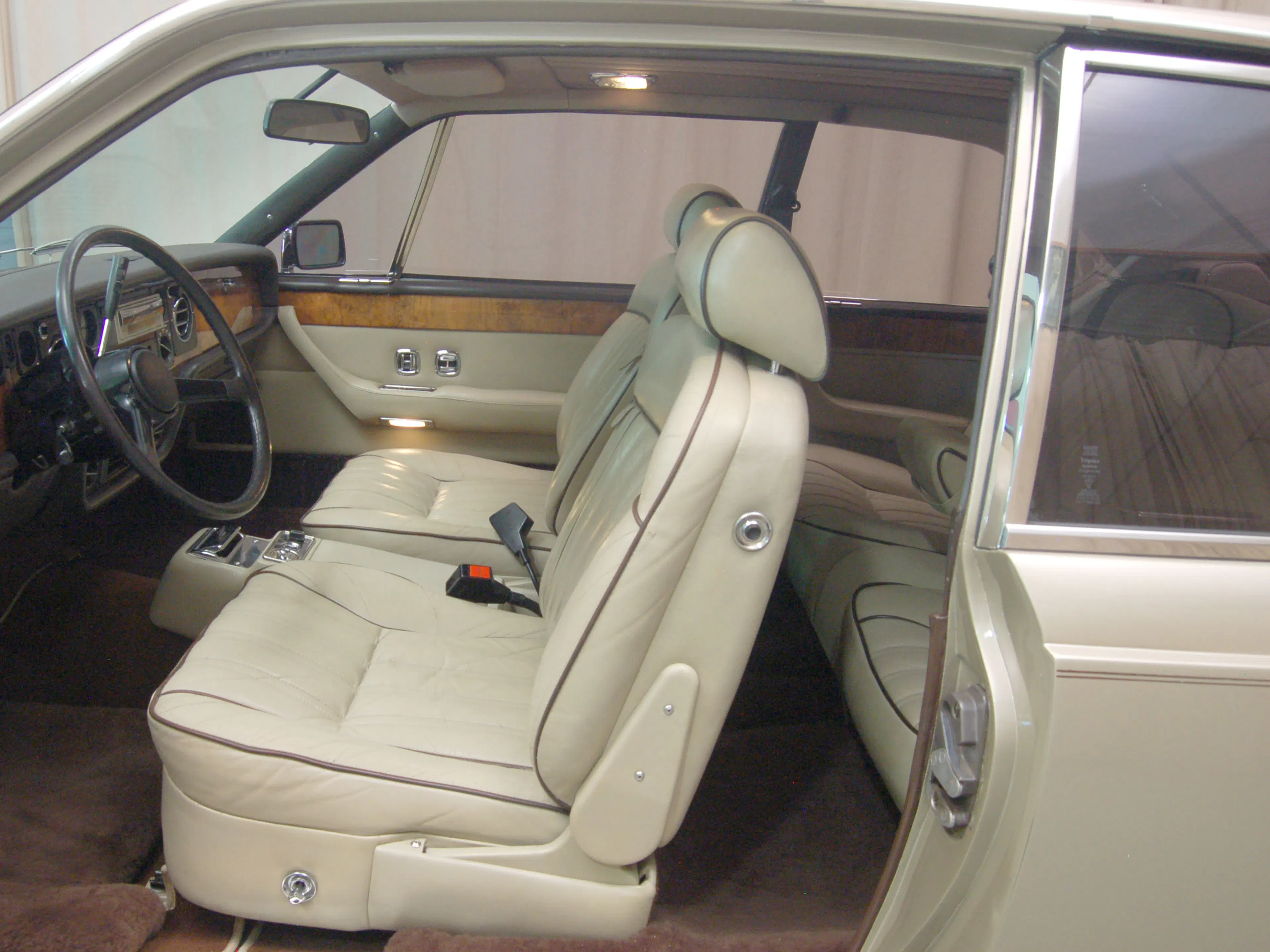1980 Rolls-Royce Camargue Base