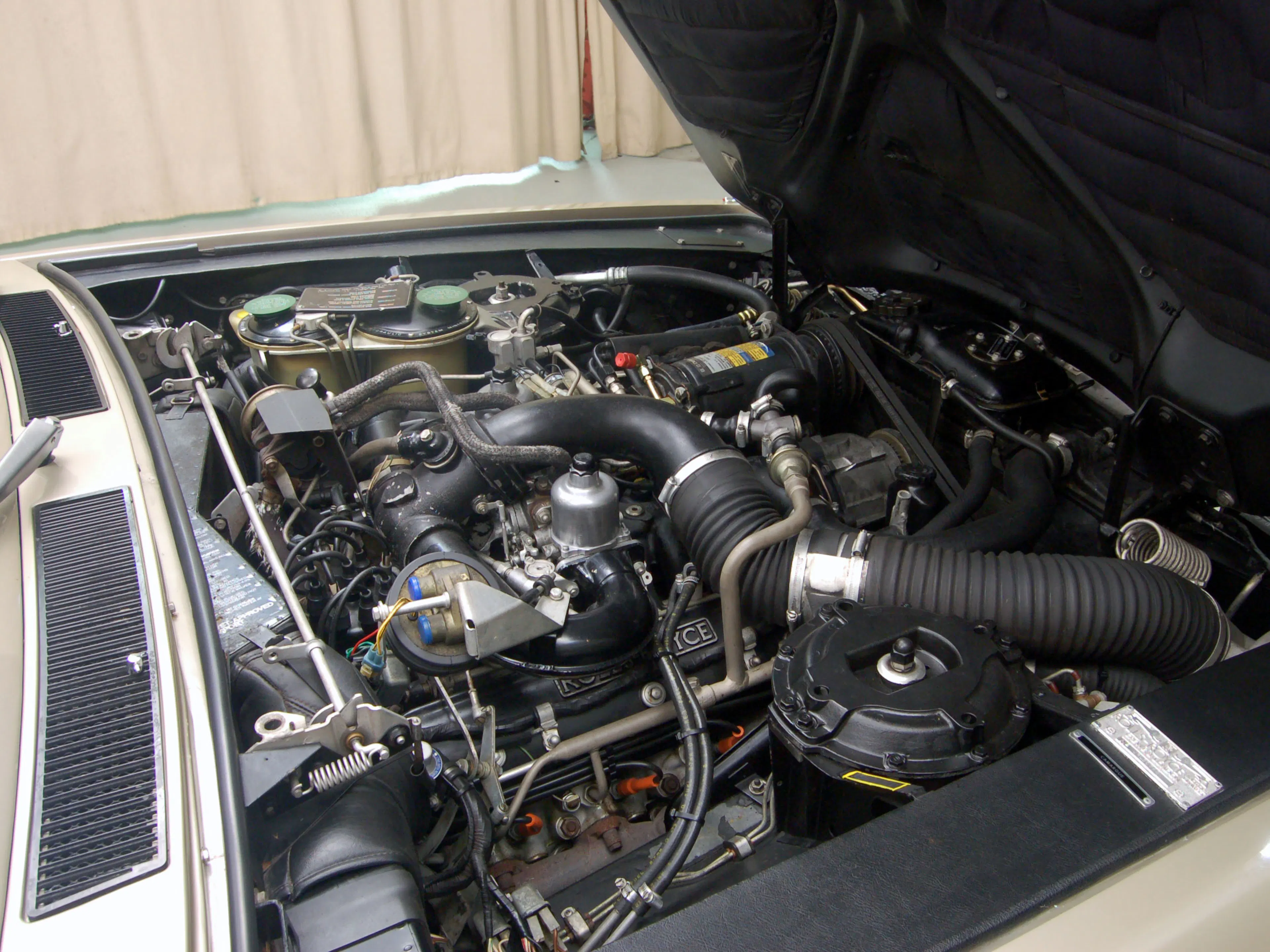 1980 Rolls-Royce Camargue Base