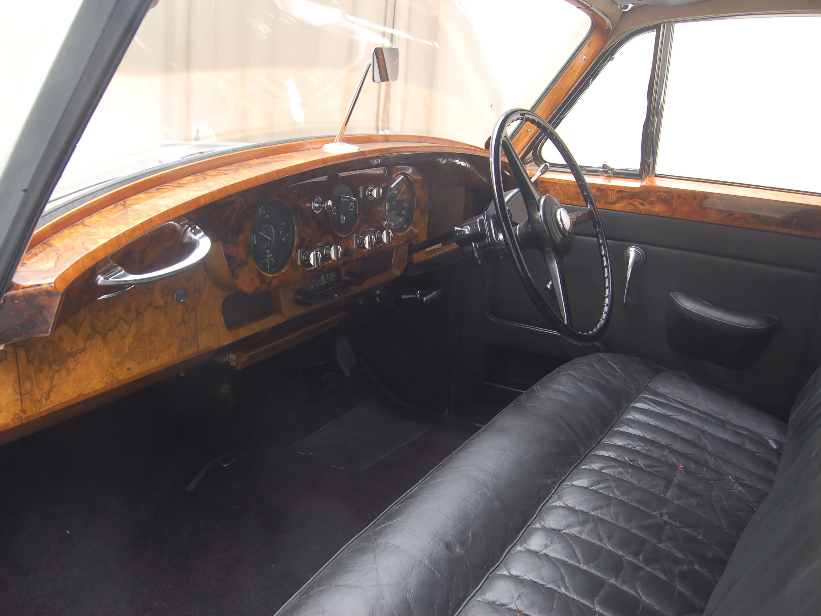 1957 Rolls-Royce Silver Cloud I 4dr Sedan Courtesy of Hyman Ltd.