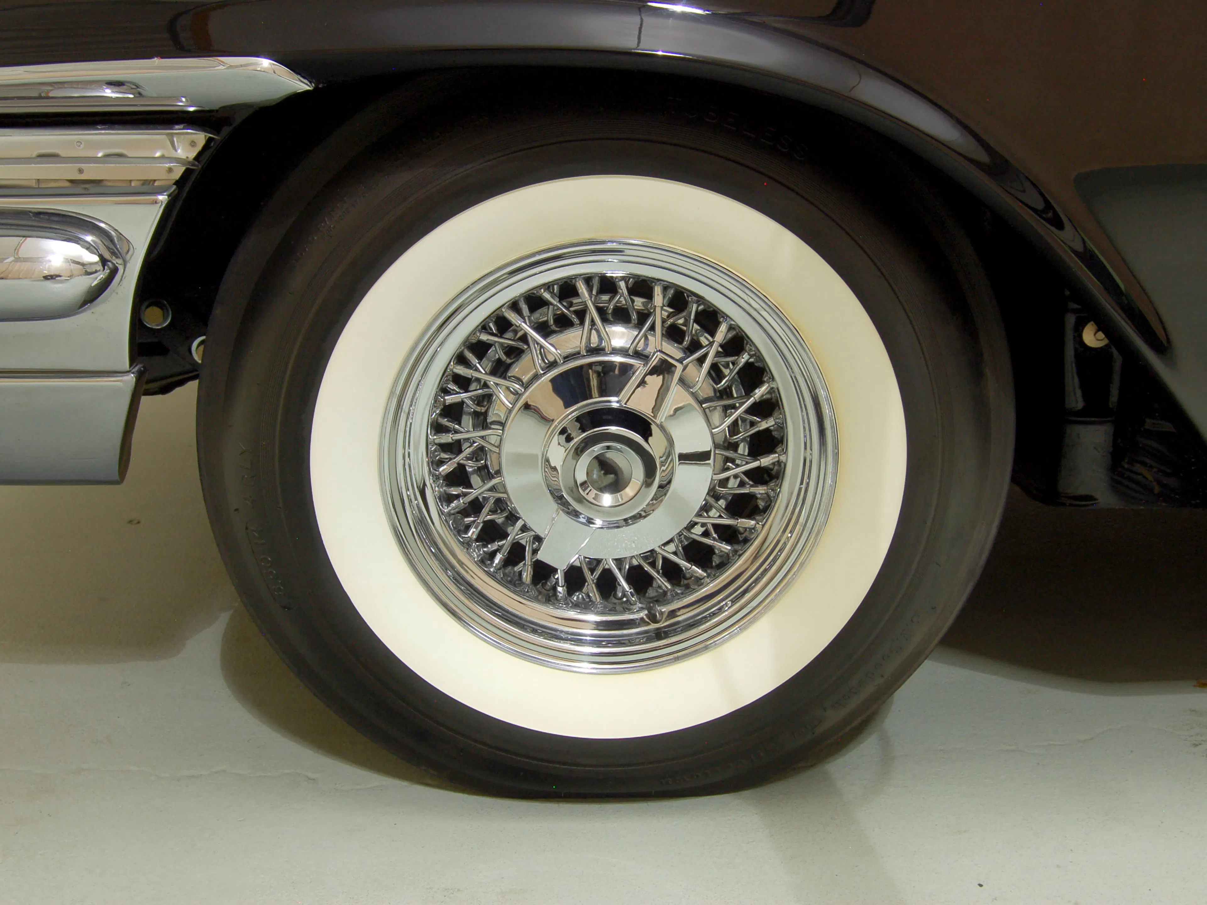 1957 Chrysler Windsor 2dr Convertible Courtesy of Hyman Ltd.